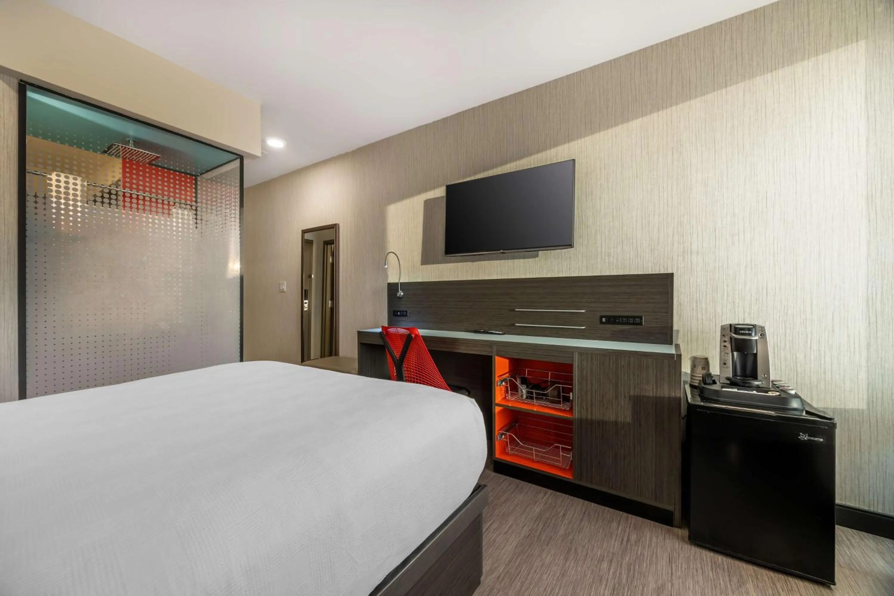 Bedroom, Bed in Vīb Best Western Springfield