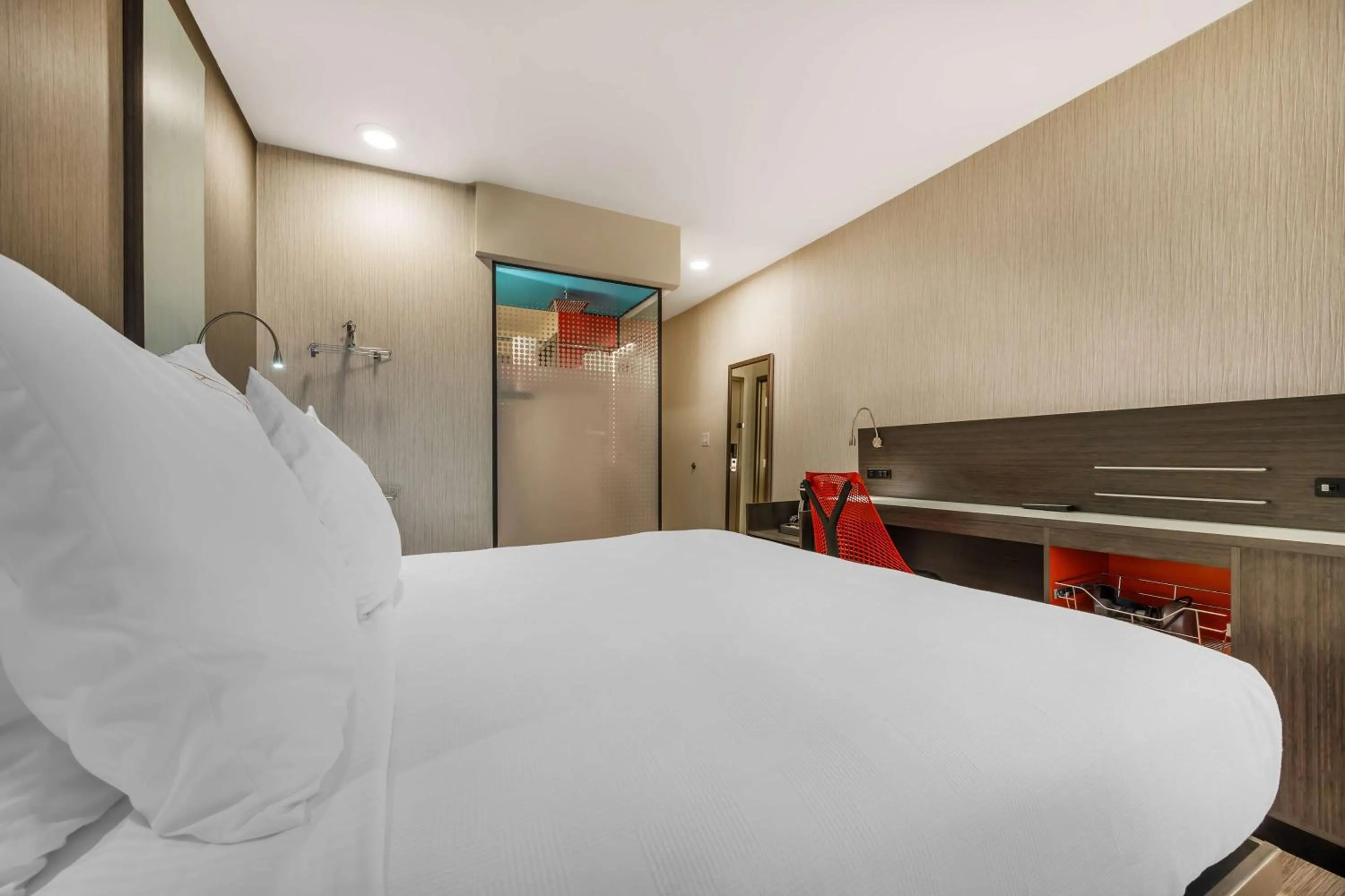 Bedroom, Bed in Vīb Best Western Springfield