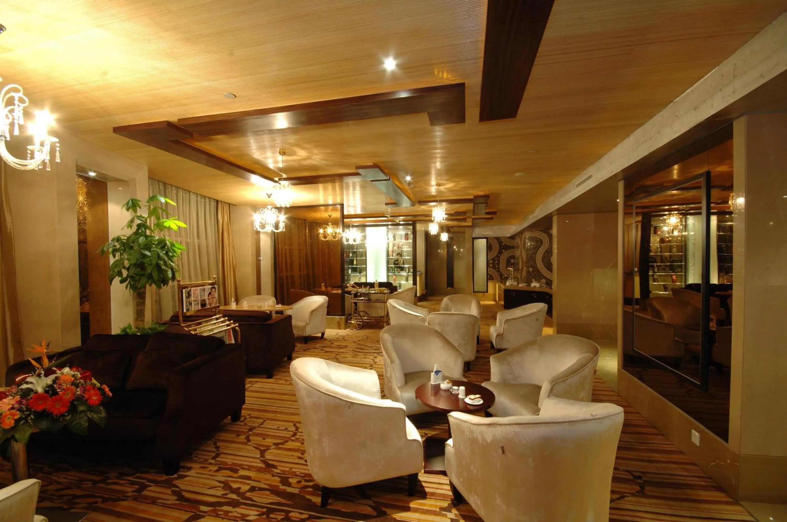 Lounge or bar in Royal Palace Hotel Haining