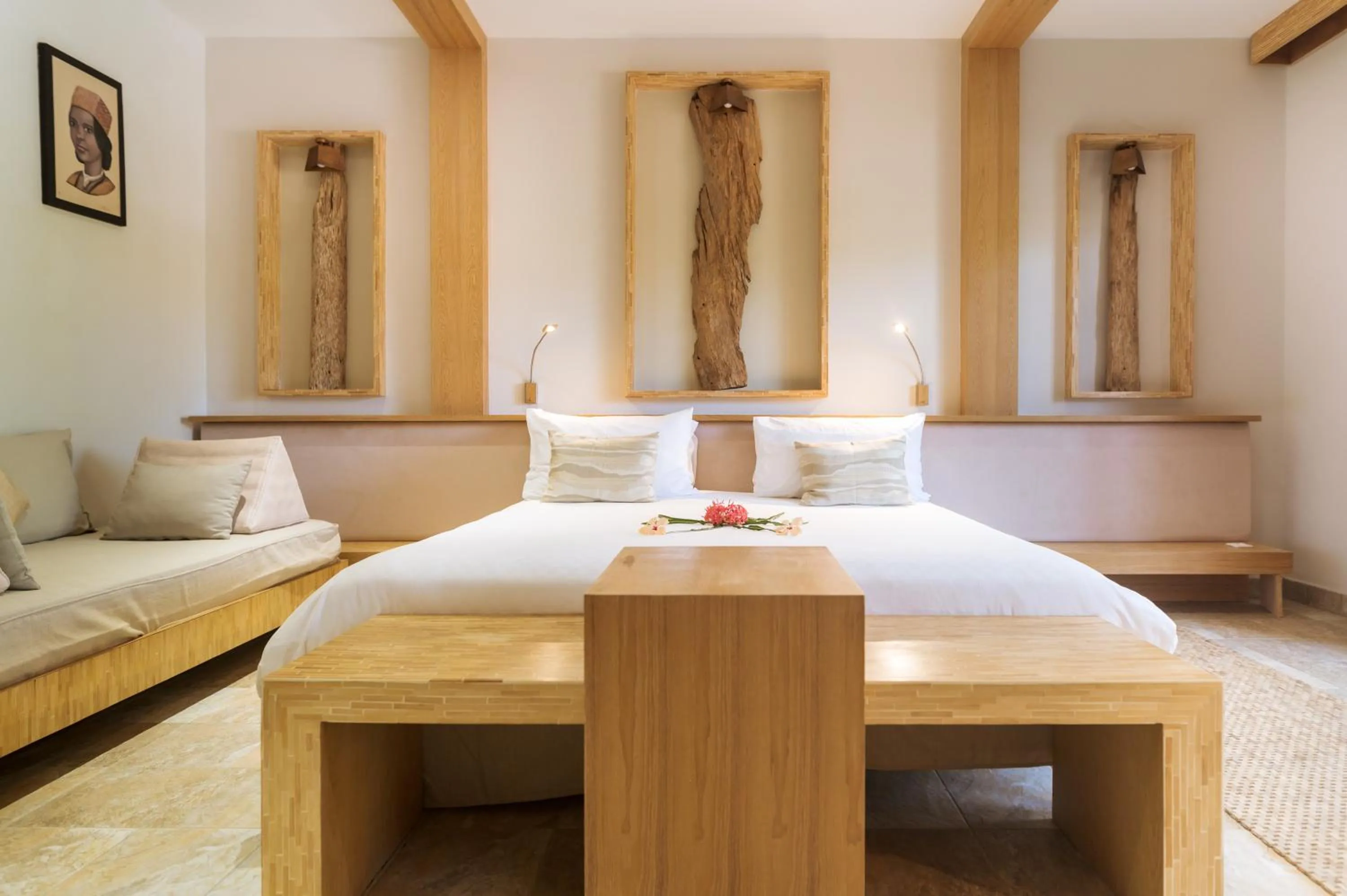 Bed in Royal Beach Hôtel