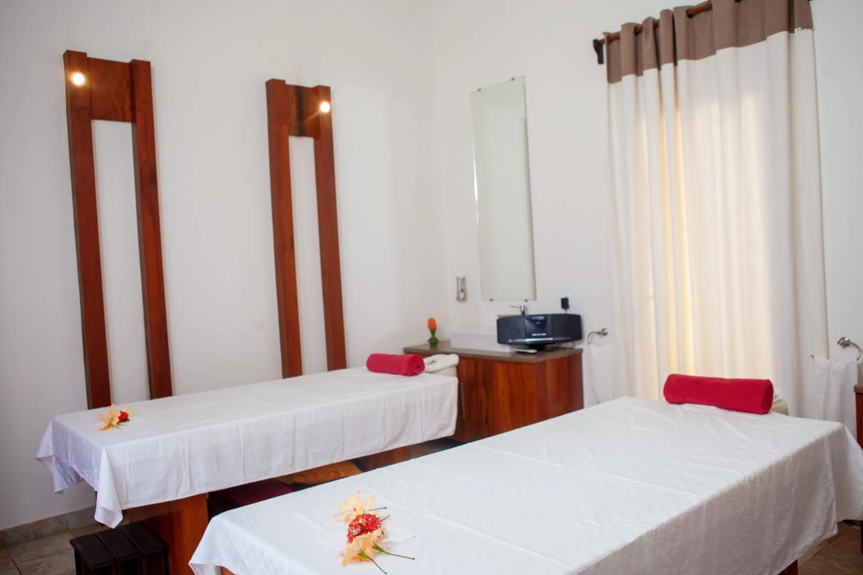 Massage, Bed in Royal Beach Hôtel