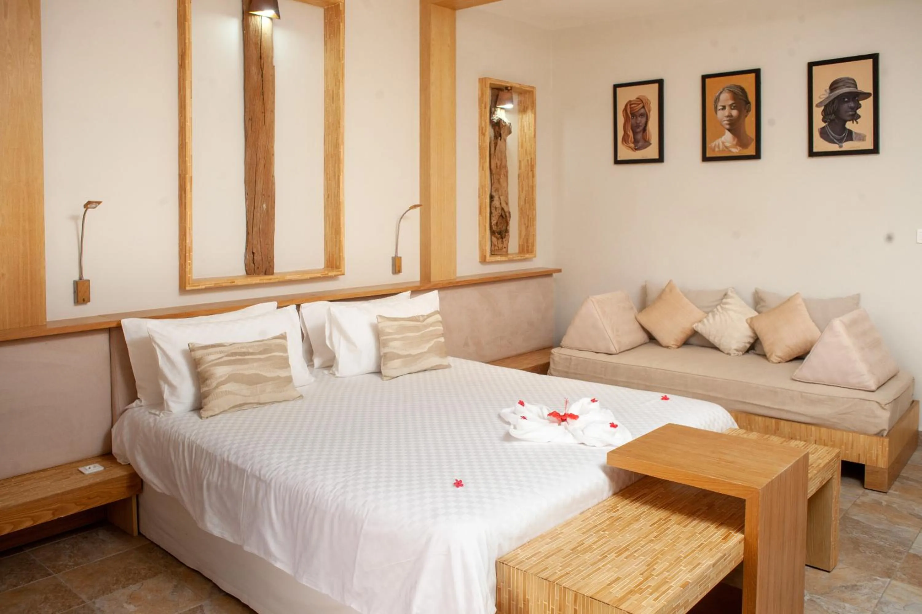 Bed in Royal Beach Hôtel