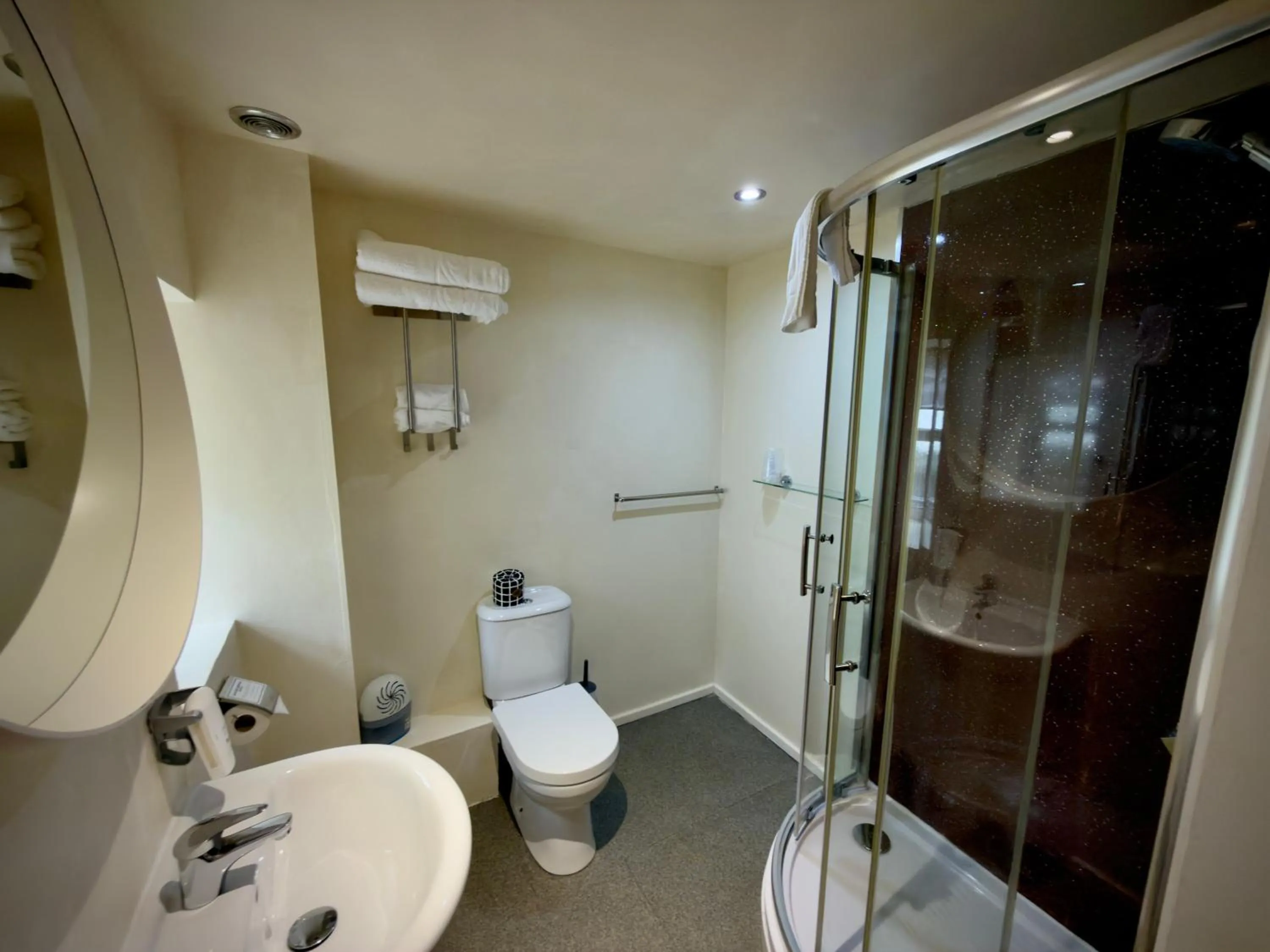 Bathroom in Killin Hotel