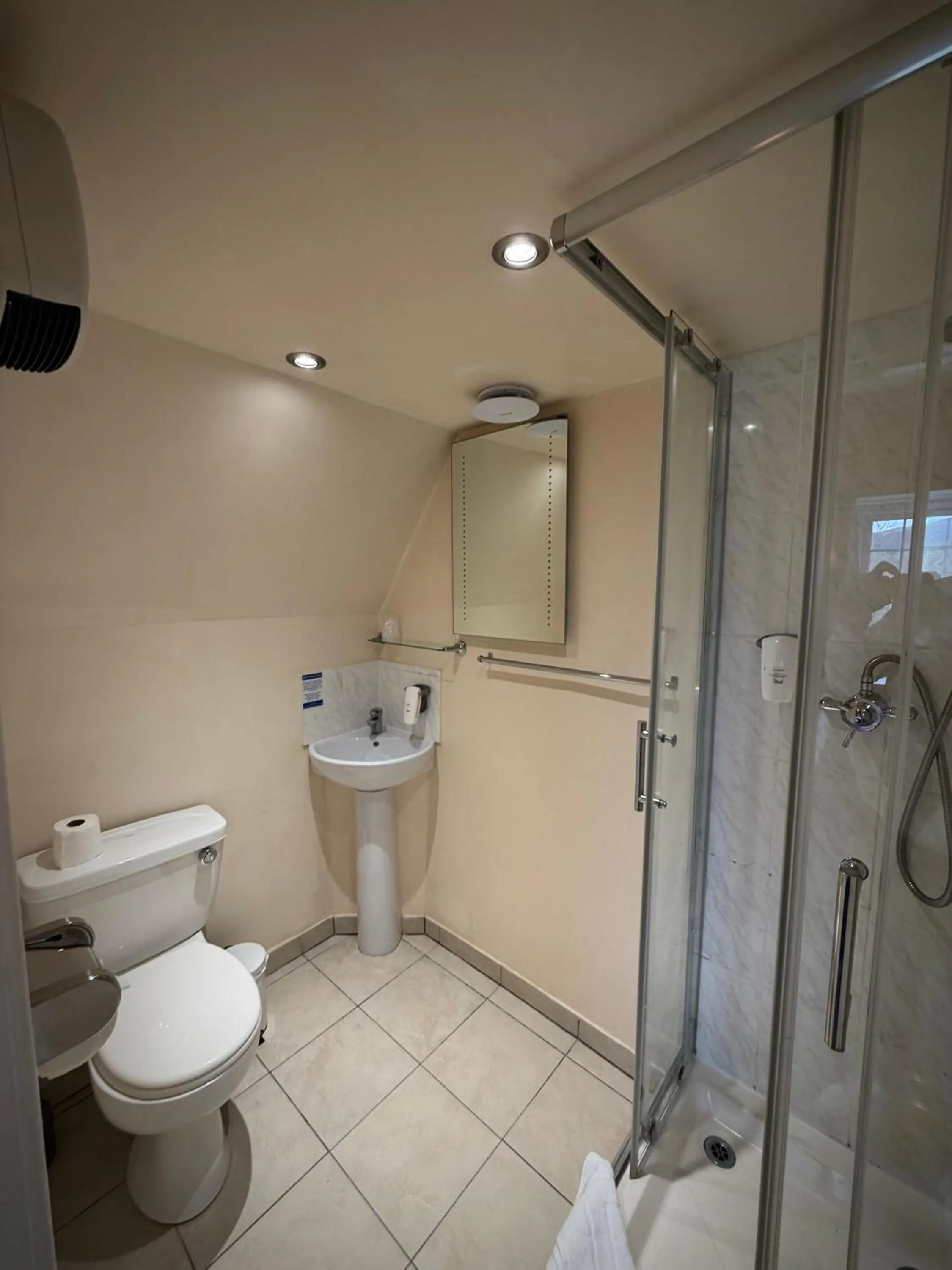 Shower in Killin Hotel