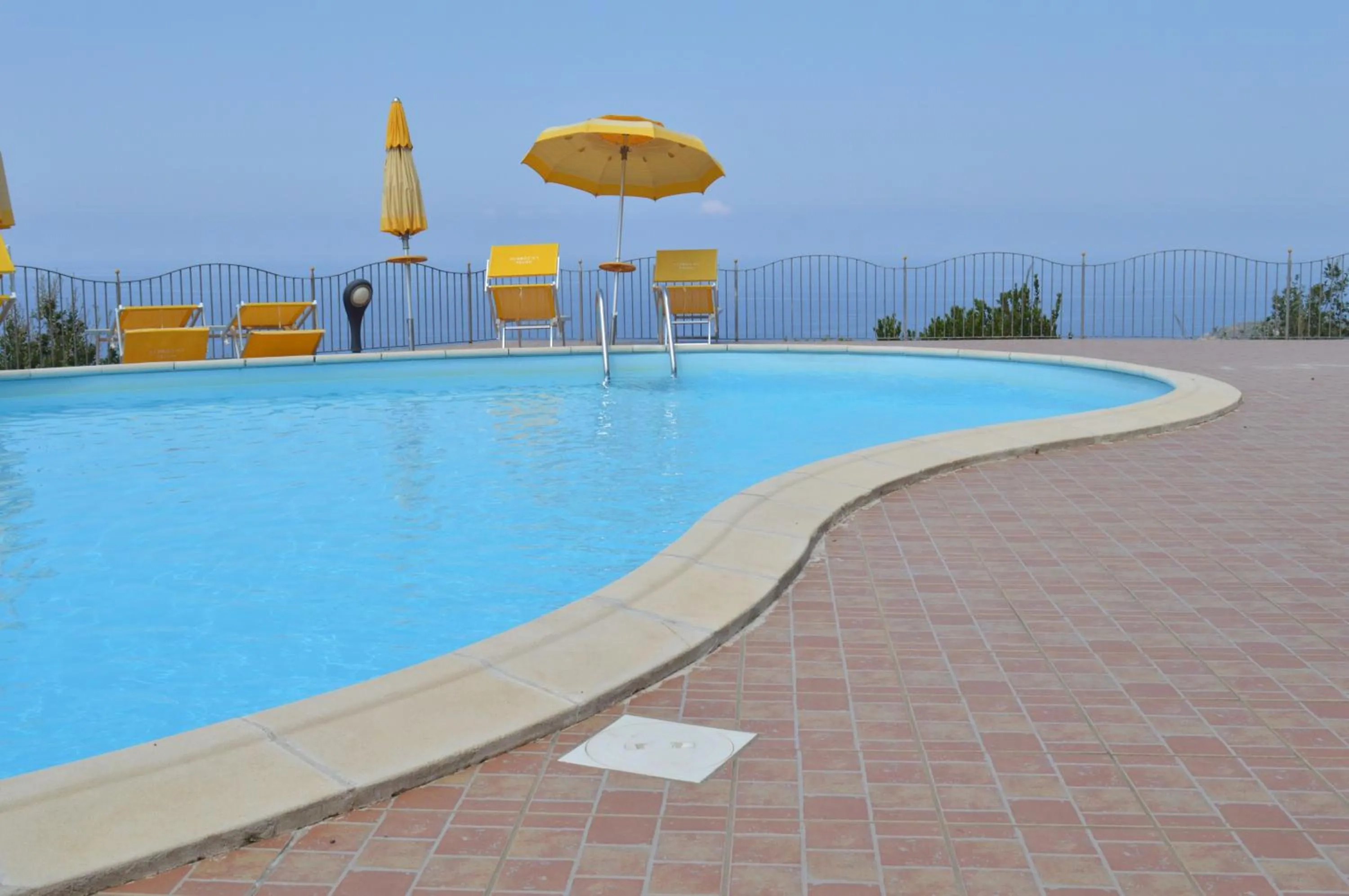 Property building in Hotel La Cometa