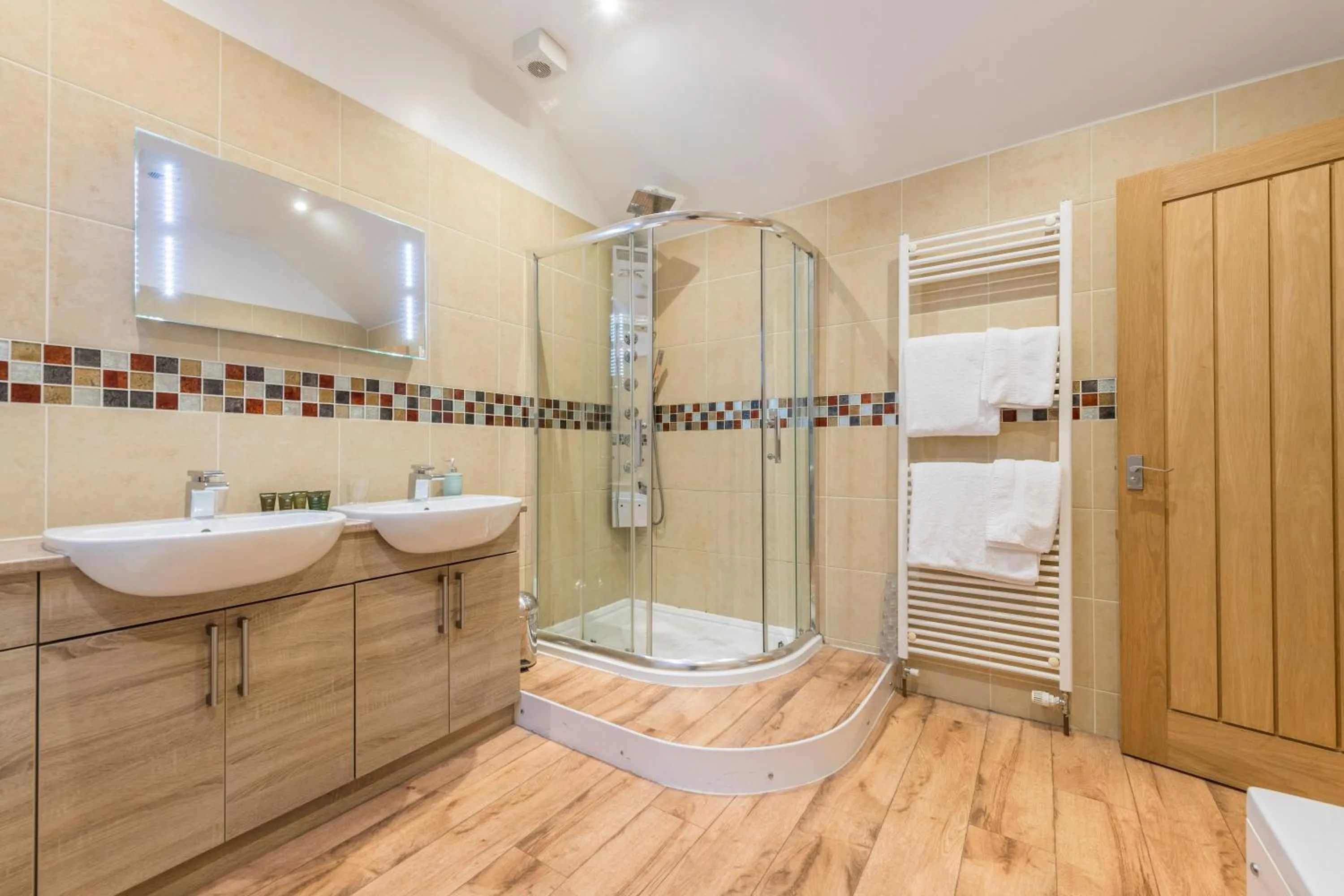 Bathroom in Felbrigg Lodge Bed And Breakfast