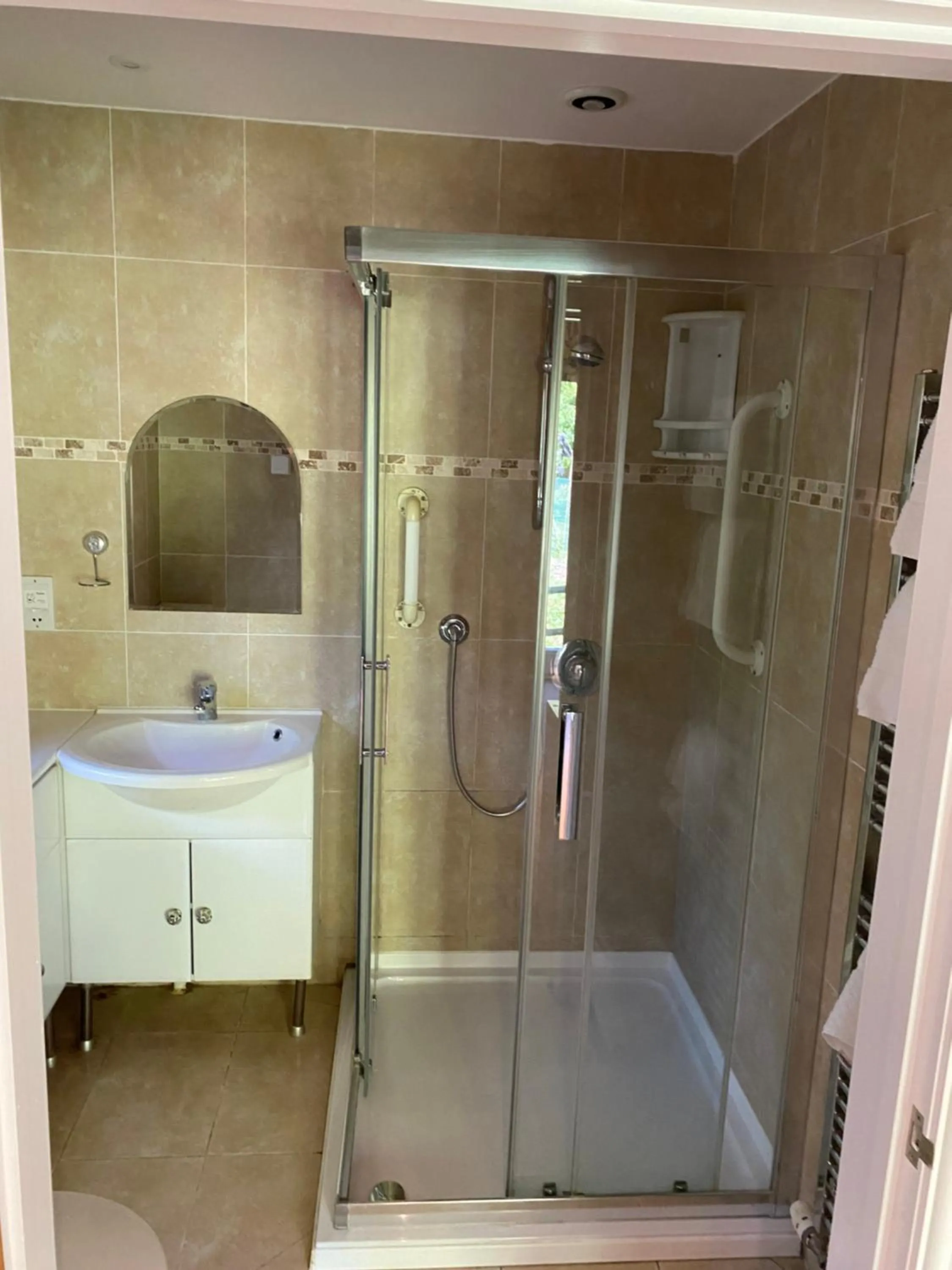 Bathroom in Felbrigg Lodge Bed And Breakfast