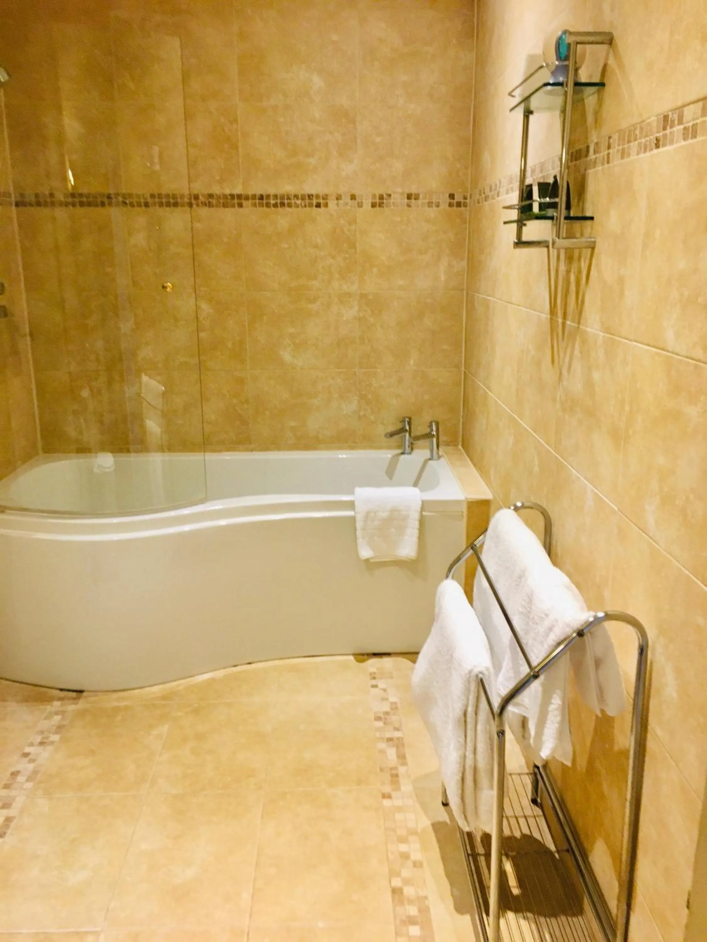 Bathroom in Felbrigg Lodge Bed And Breakfast