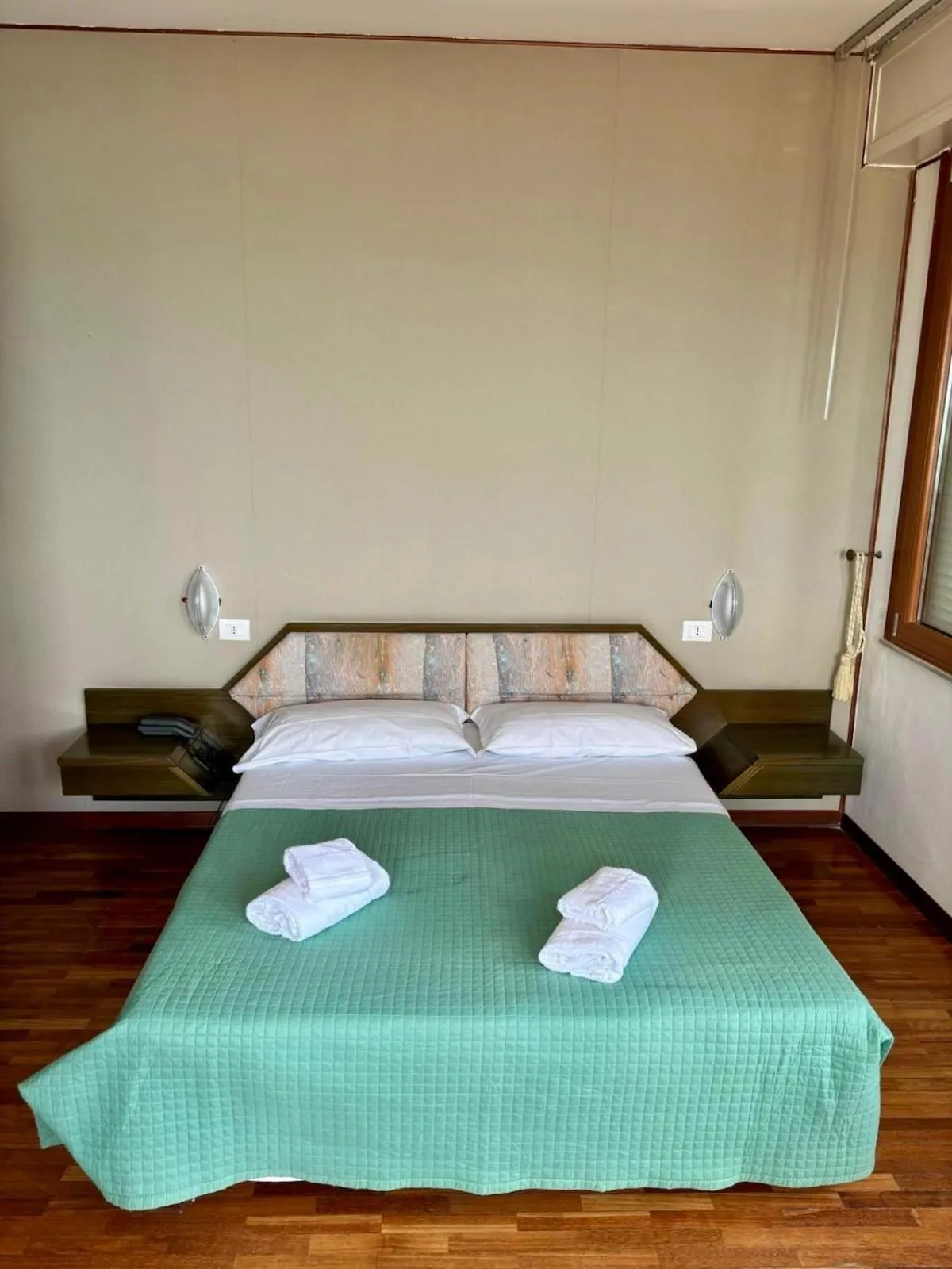 Bedroom in Nouvel Hotel Des Bains