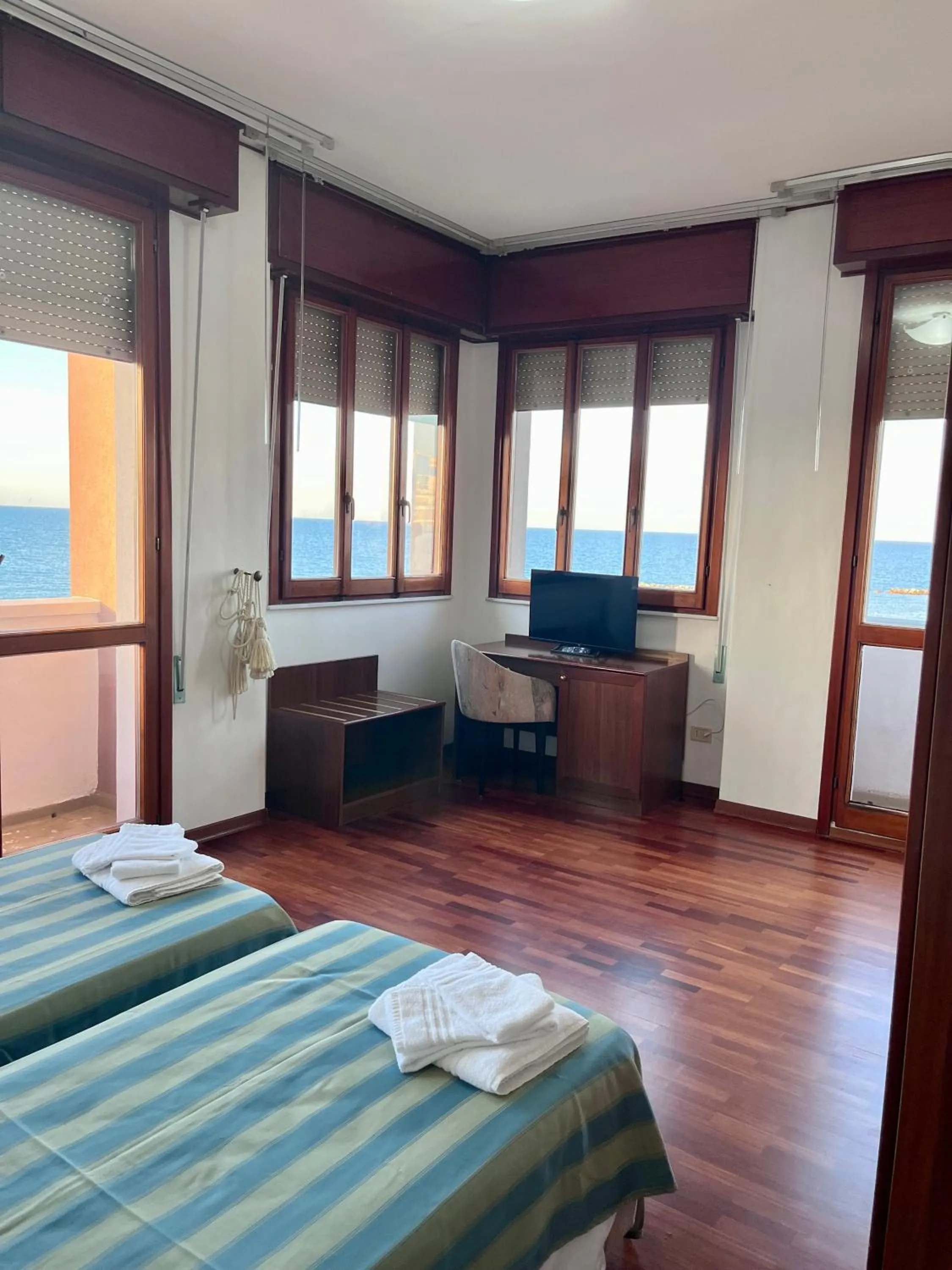 Bedroom in Nouvel Hotel Des Bains