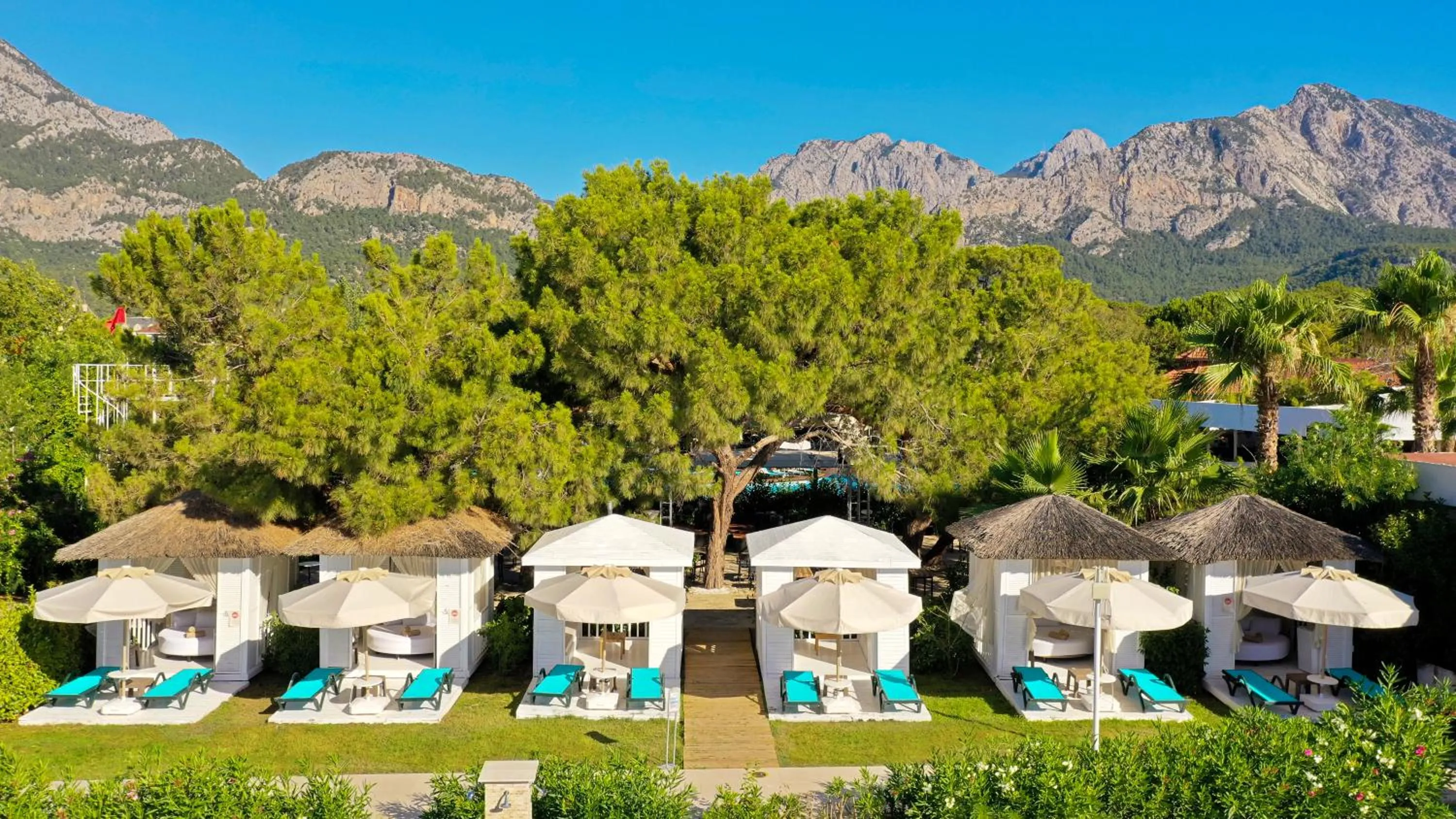 Property building in Crystal Prestige Elite