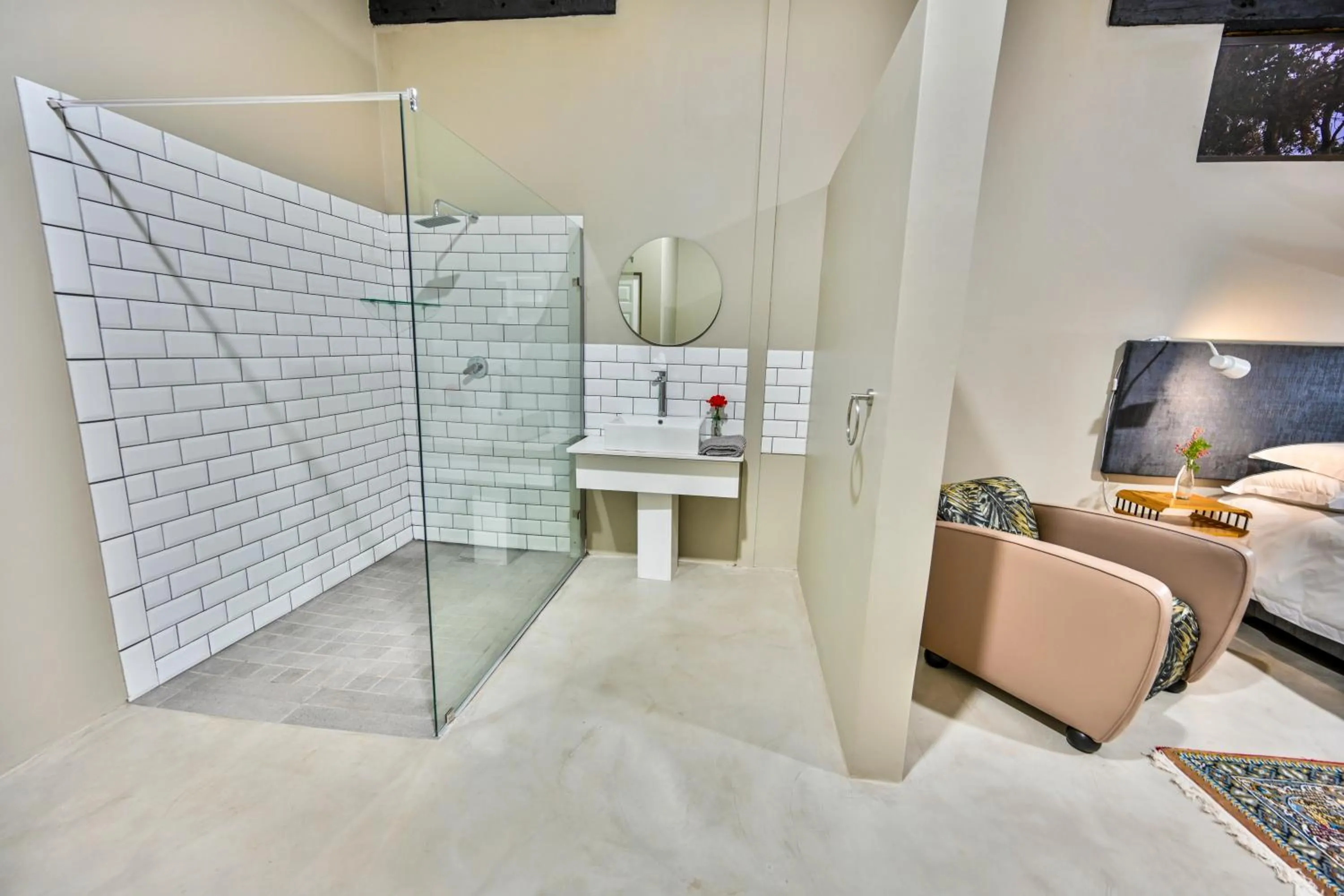 Shower in Blue Rain Guest House