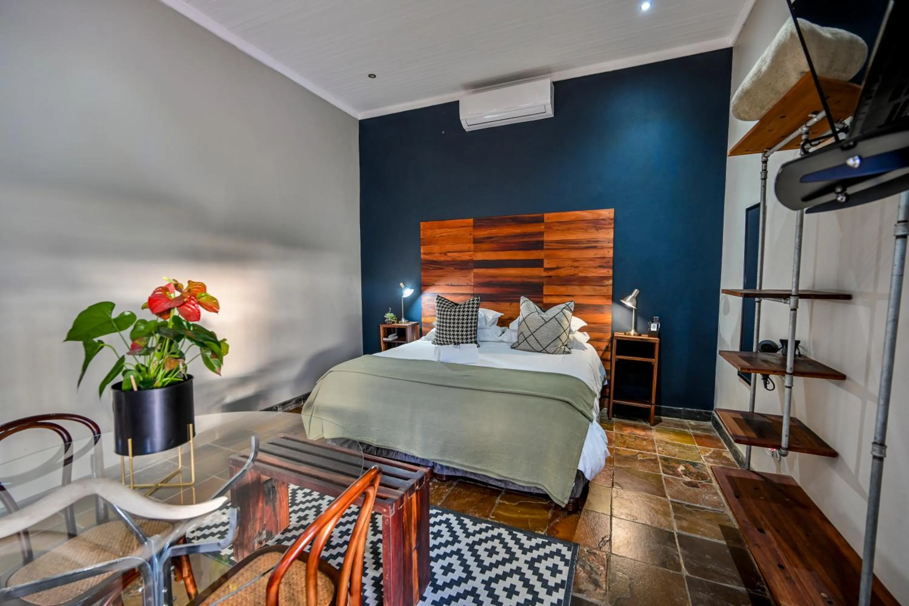 Photo of the whole room, Bed in Blue Rain Guest House