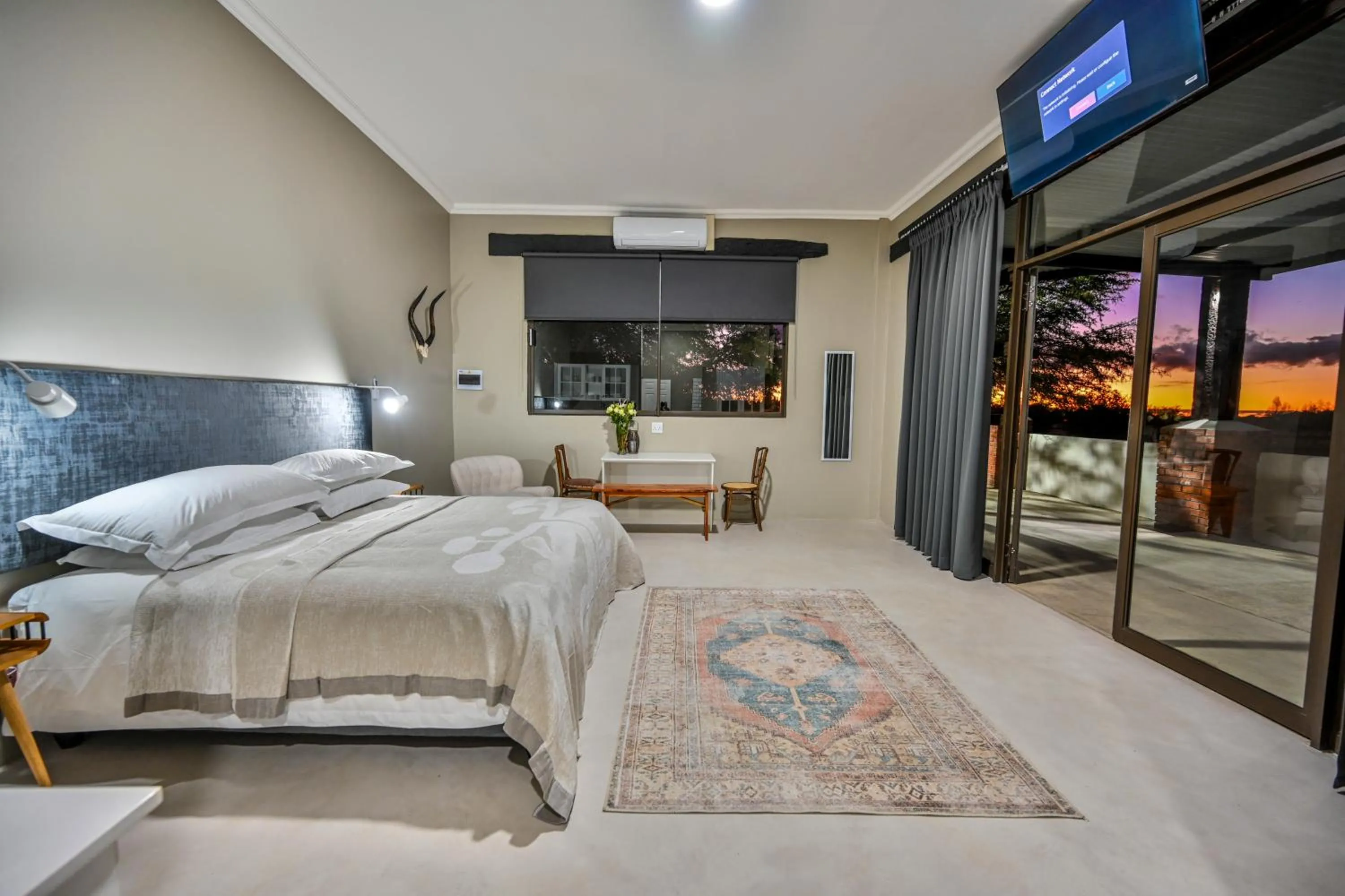 Patio, Bed in Blue Rain Guest House