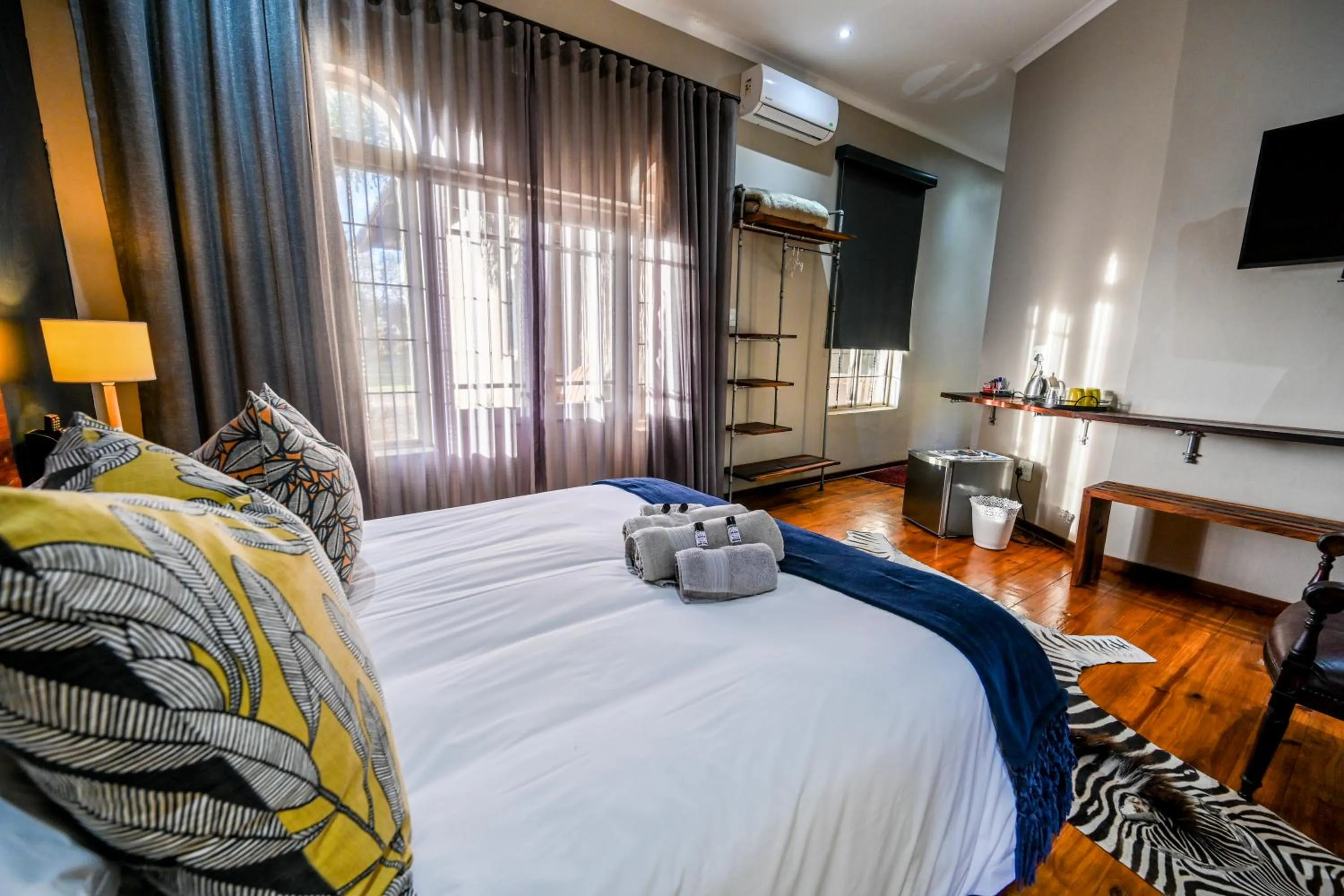 Bed in Blue Rain Guest House