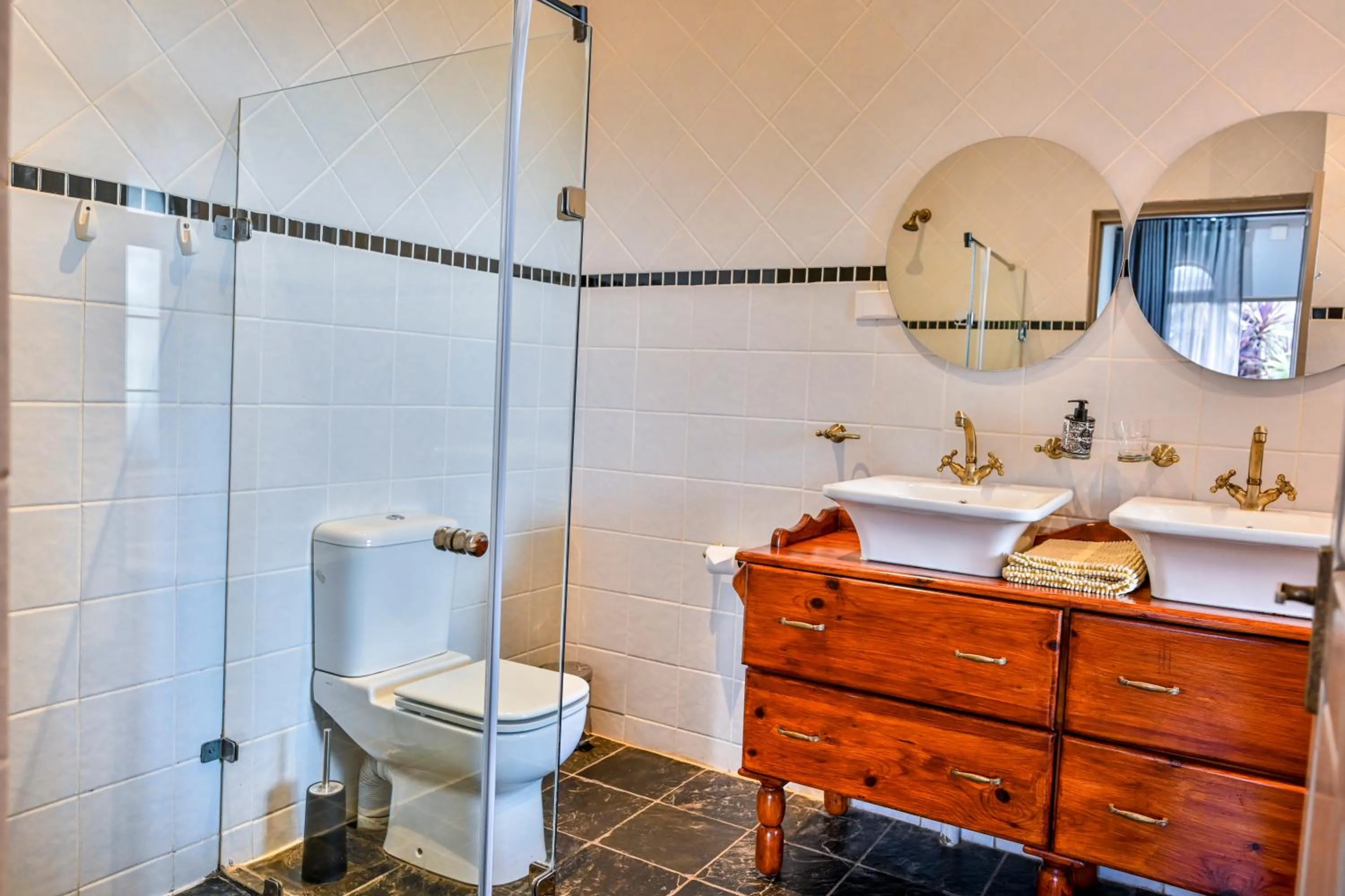 Shower in Blue Rain Guest House