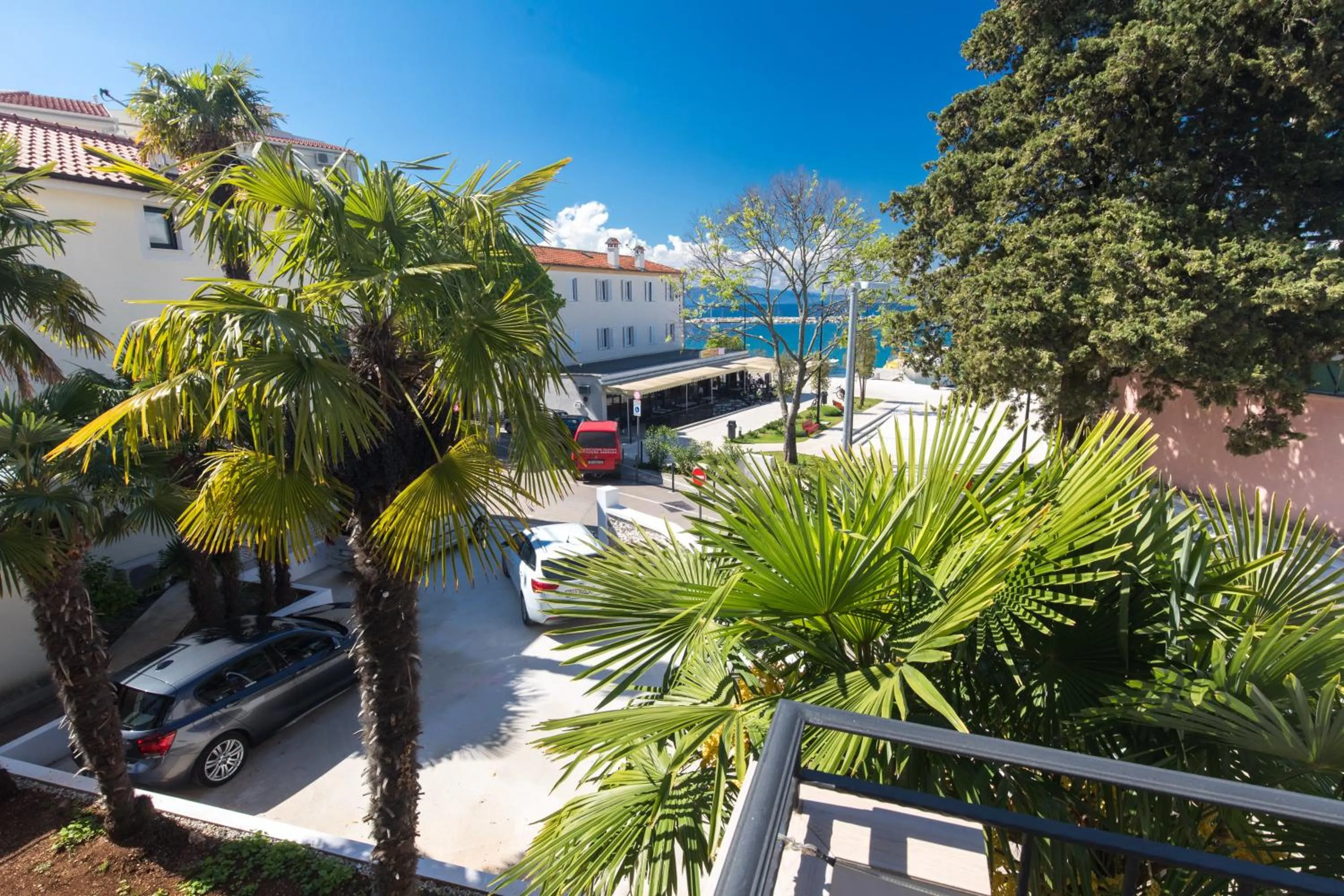 Sea view in Apartments Ivona