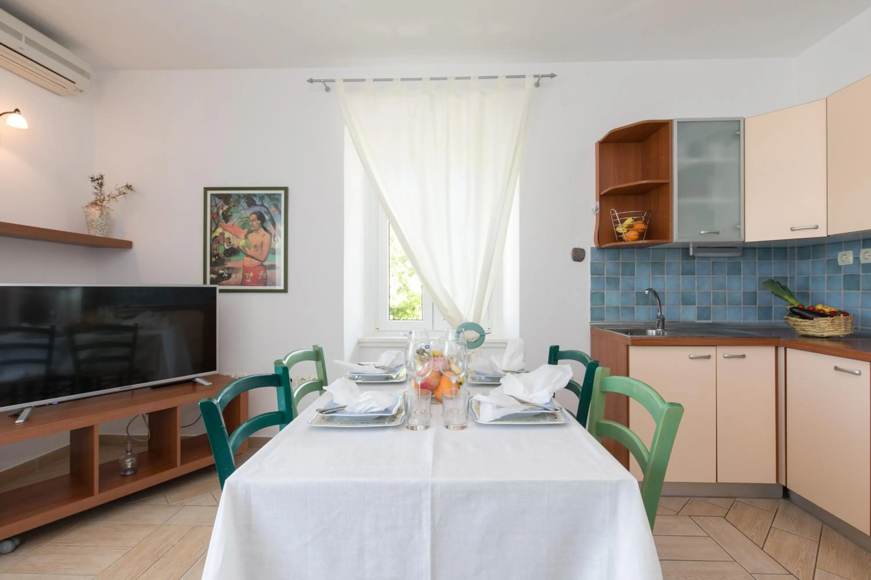 Dining area in Apartments Ivona
