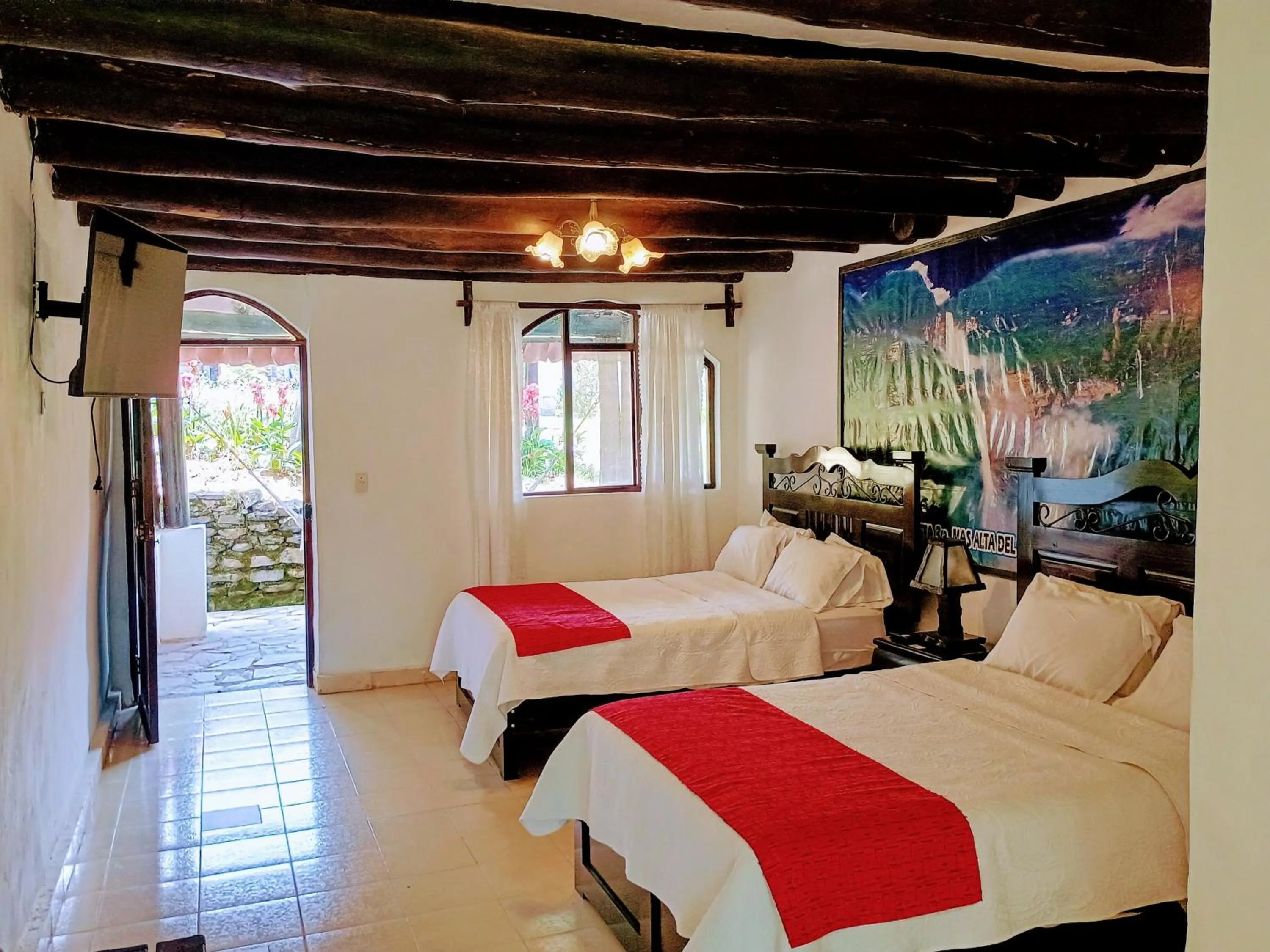 Bed in Hotel Villa de Paris