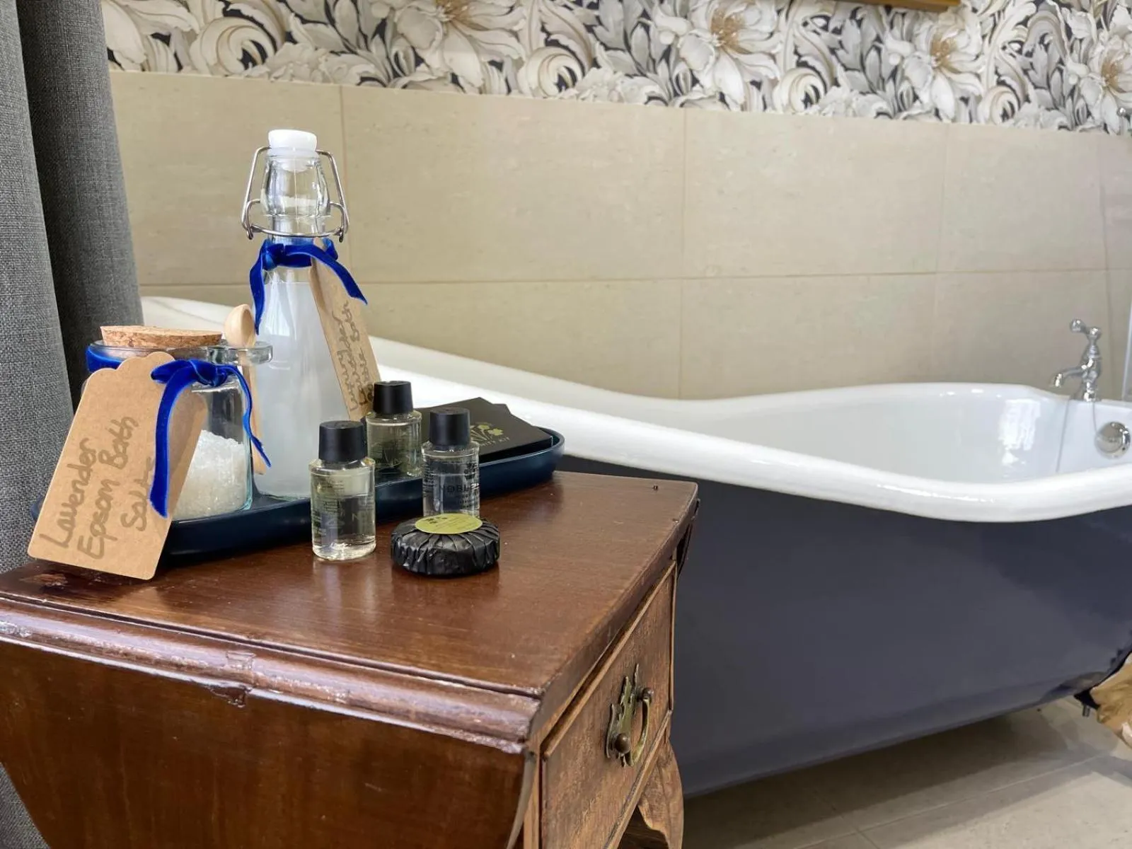 Bathroom in The King's Head