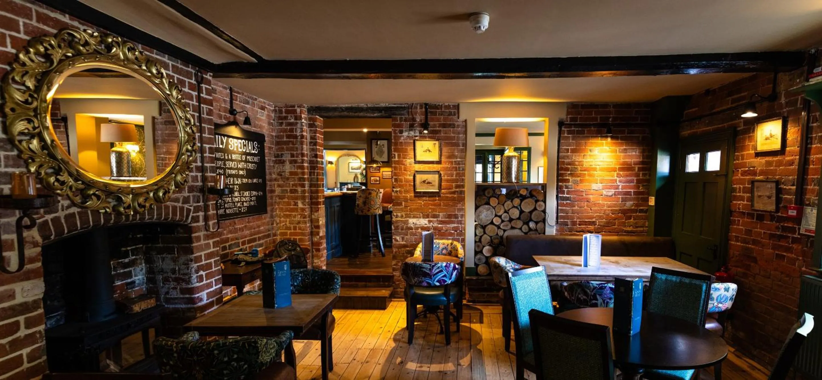 Dining area in The King's Head