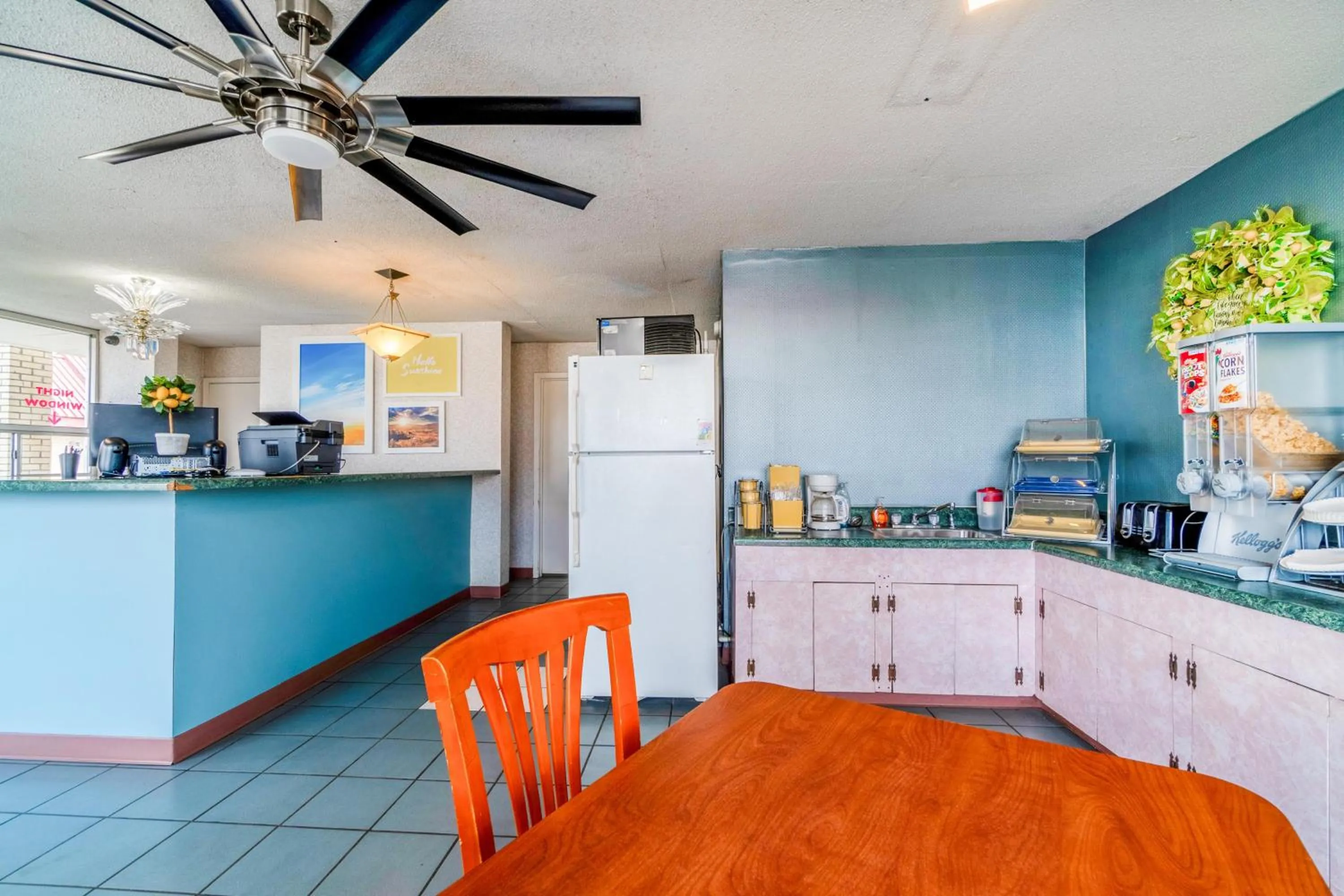 Lobby or reception in Ozark Junction mountain view by OYO