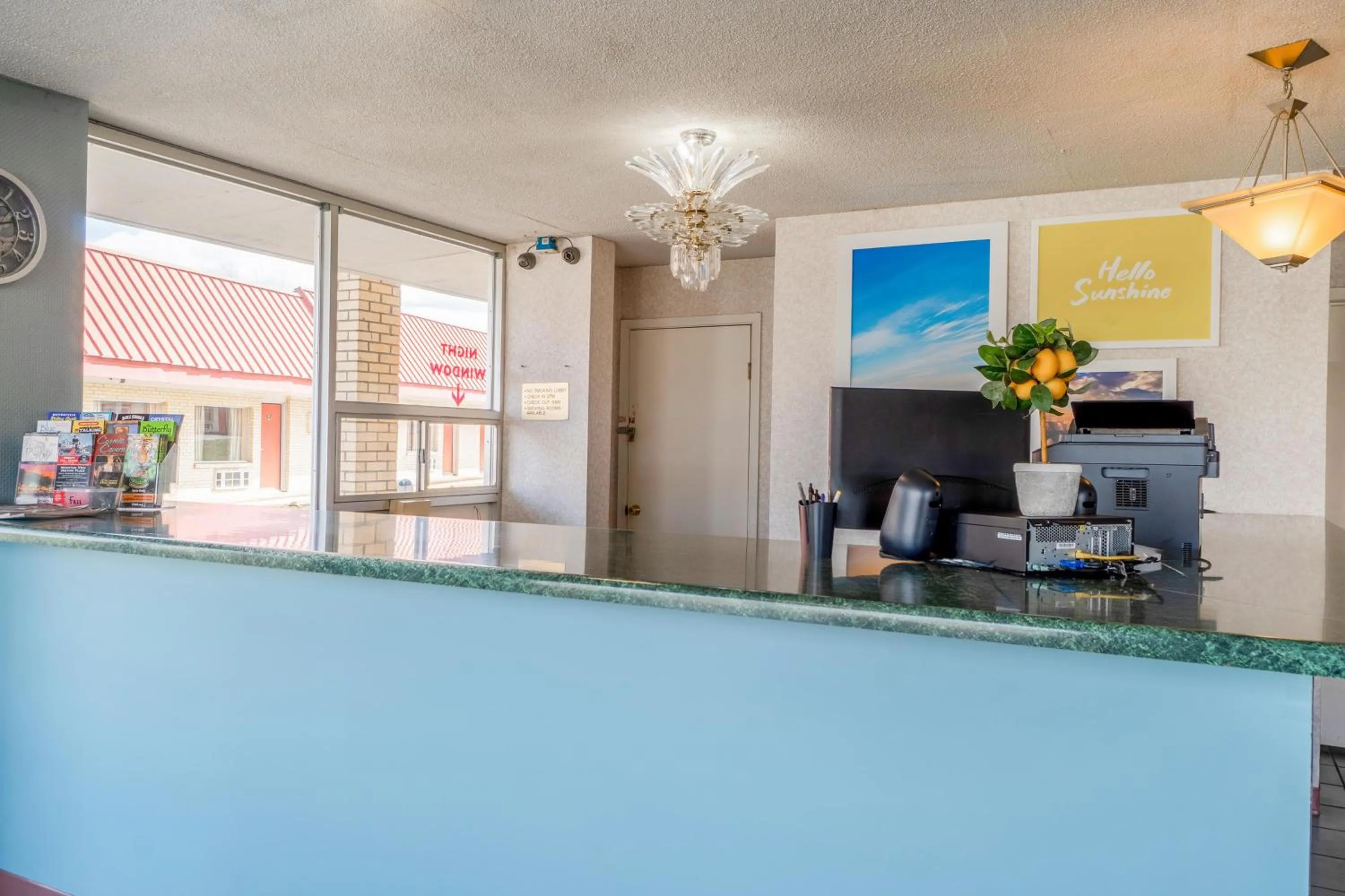 Lobby or reception in Ozark Junction mountain view by OYO