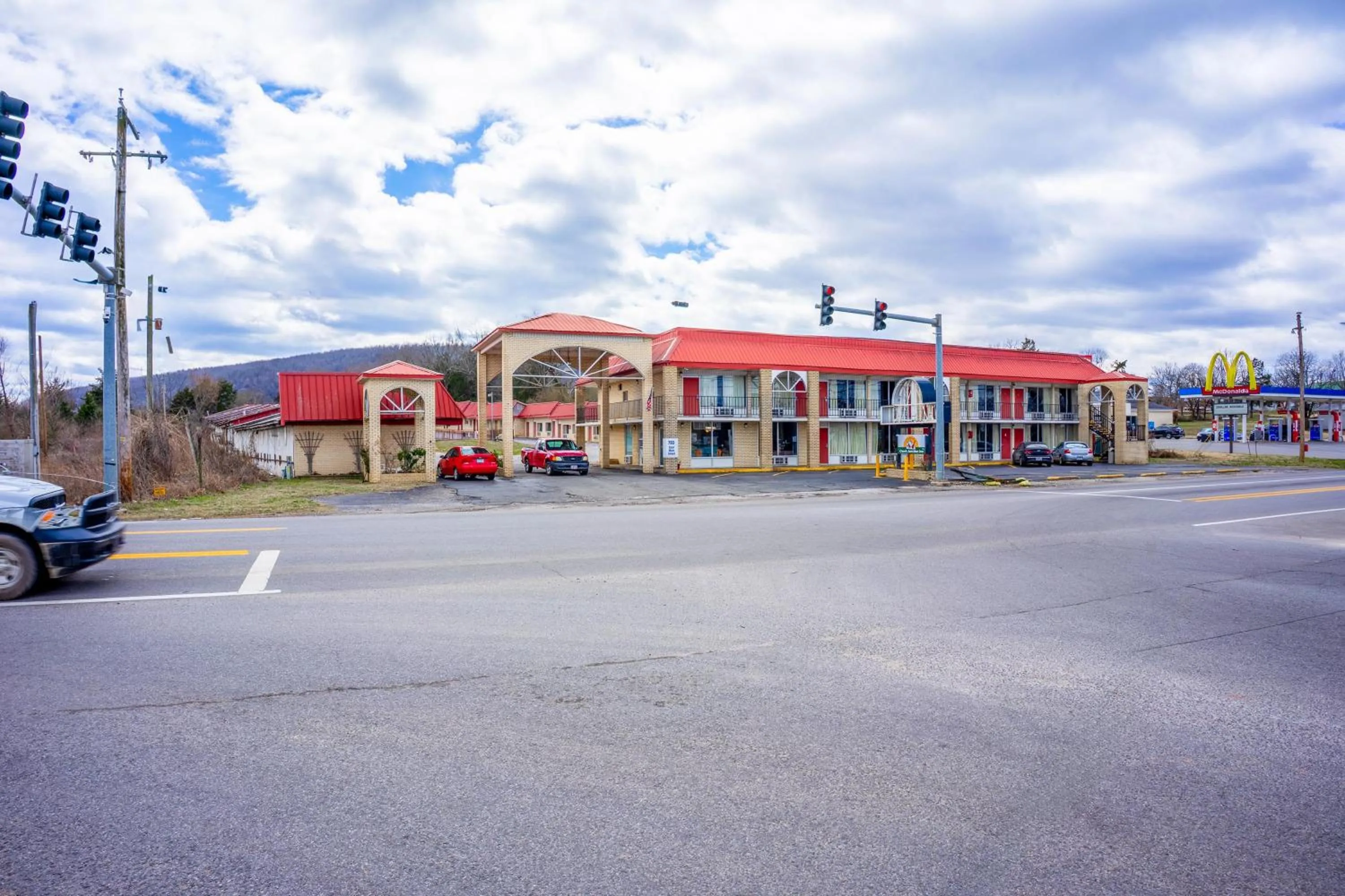 On site in Ozark Junction mountain view by OYO