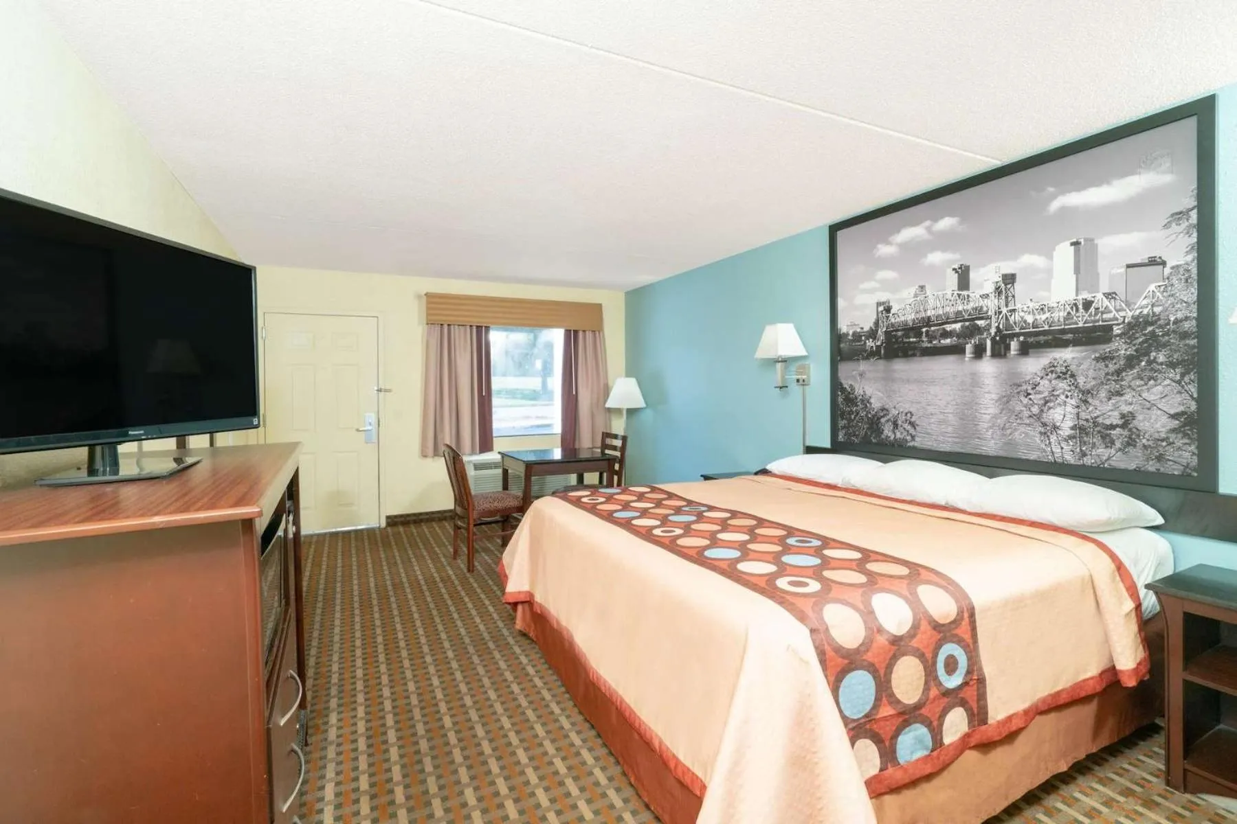 Bed in Super 8 by Wyndham North Little Rock/McCain