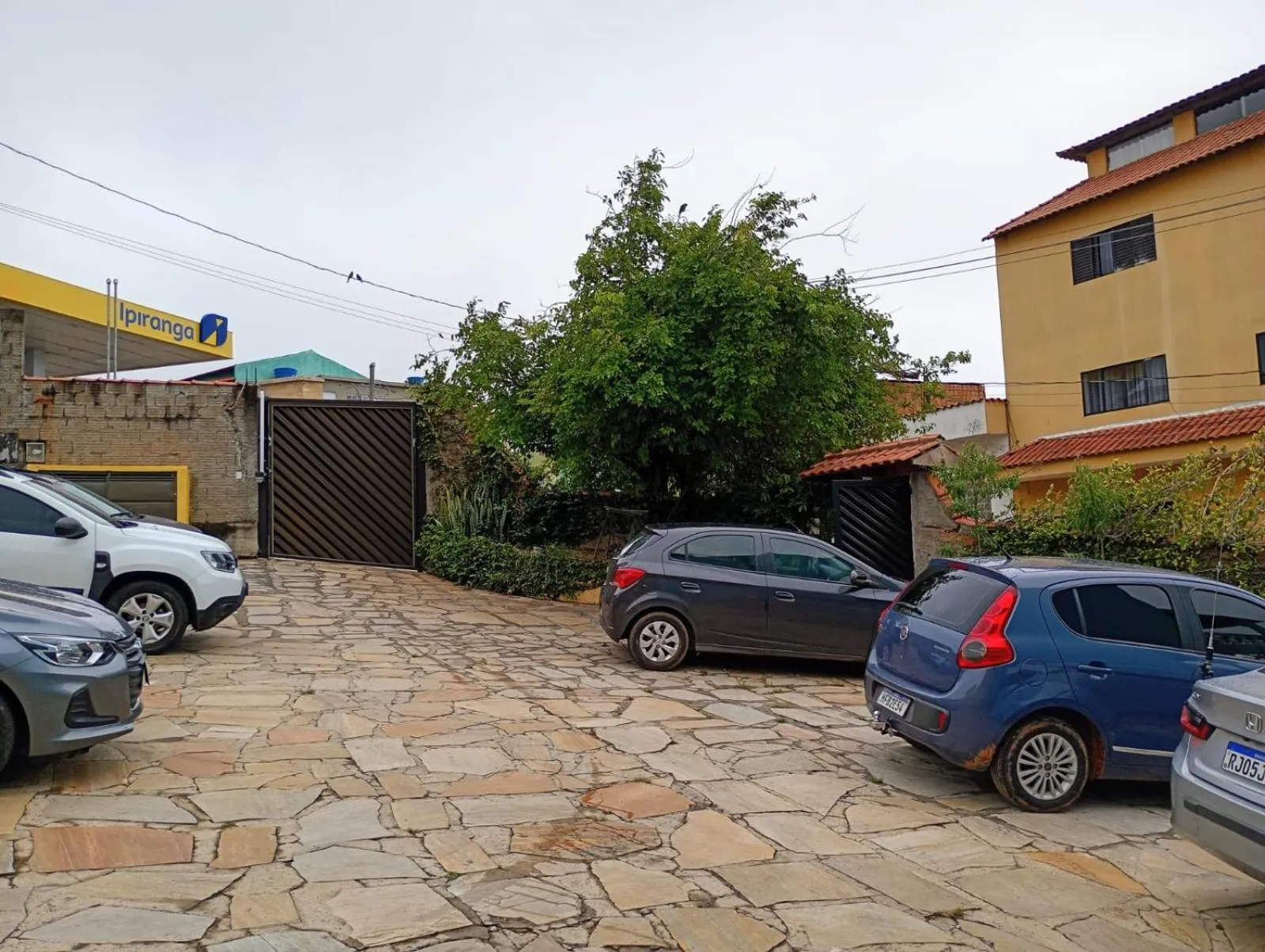 Parking in Pousada das Estrelas