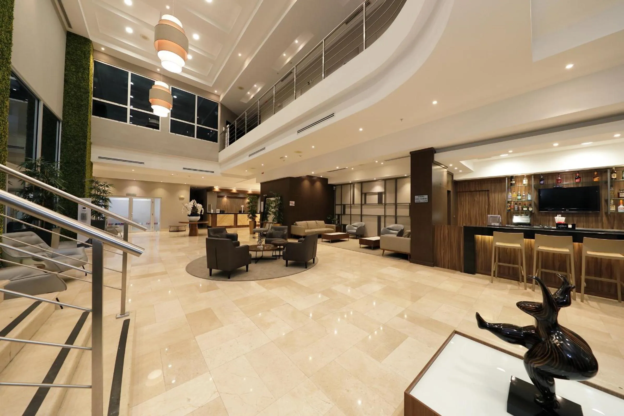 Lobby or reception in Victoria Hotel and Suites Panama