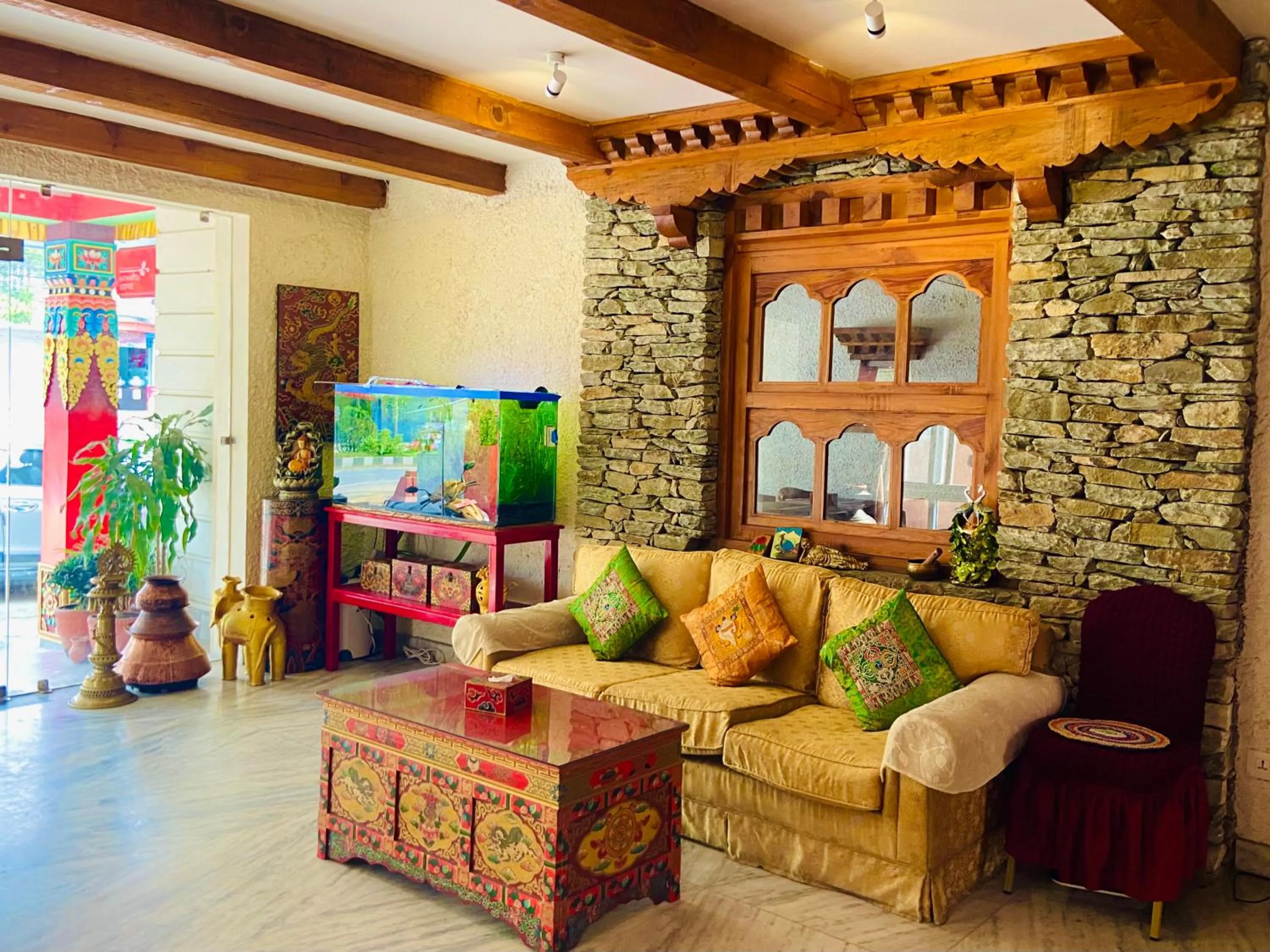 Three Jewels Boutique Hotel