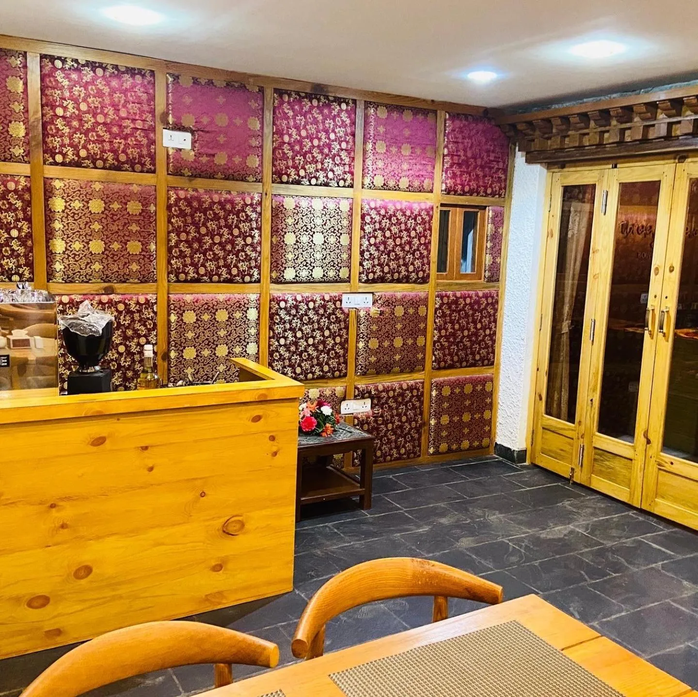 Coffee/tea facilities in Three Jewels Boutique Hotel