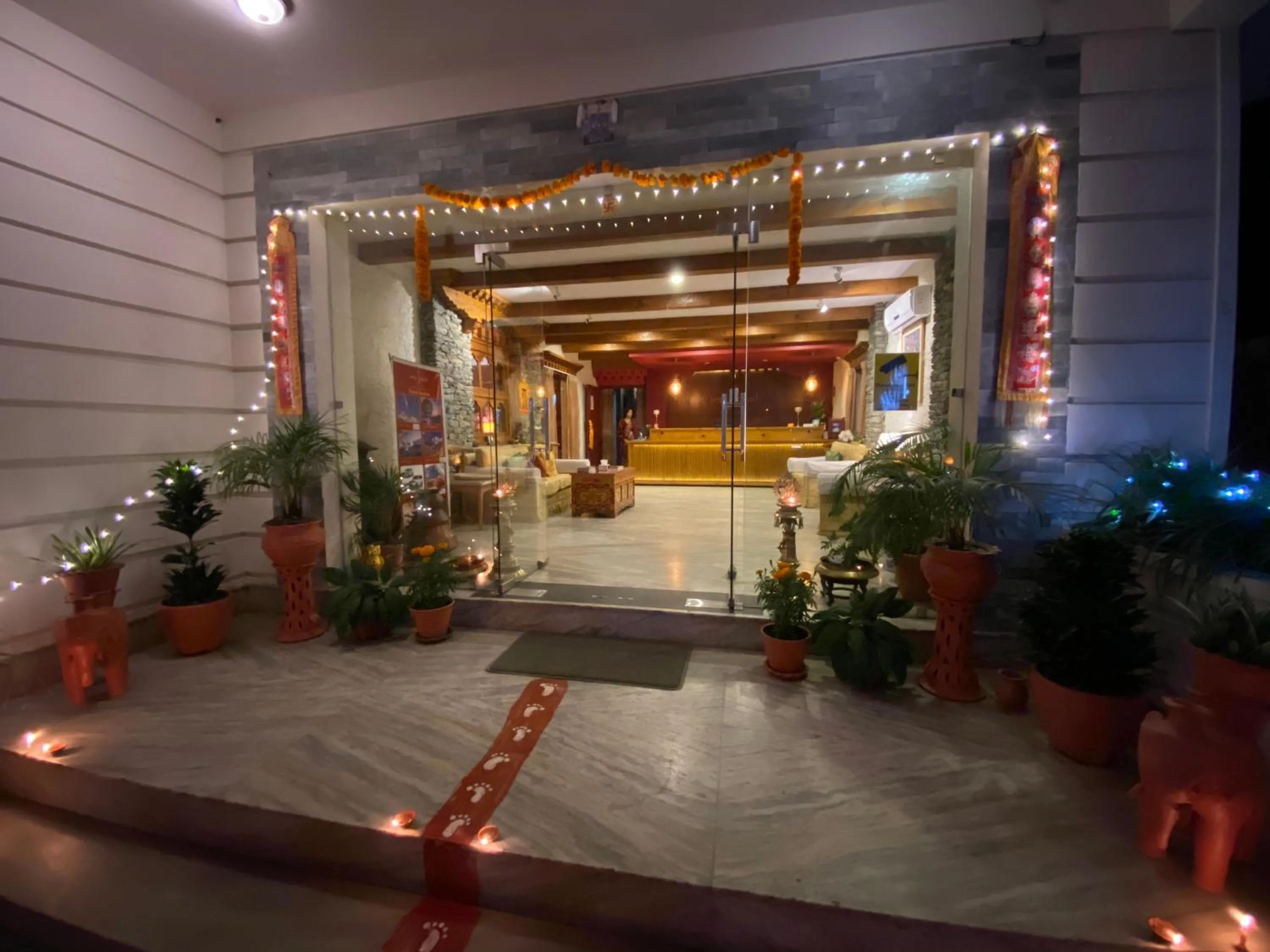 Three Jewels Boutique Hotel