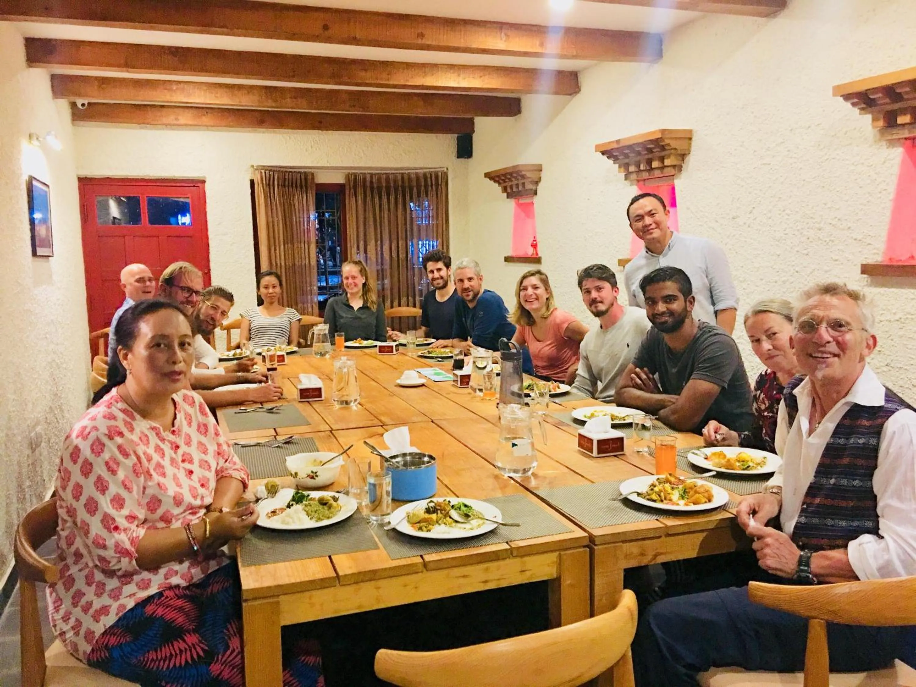 Restaurant/places to eat in Three Jewels Boutique Hotel