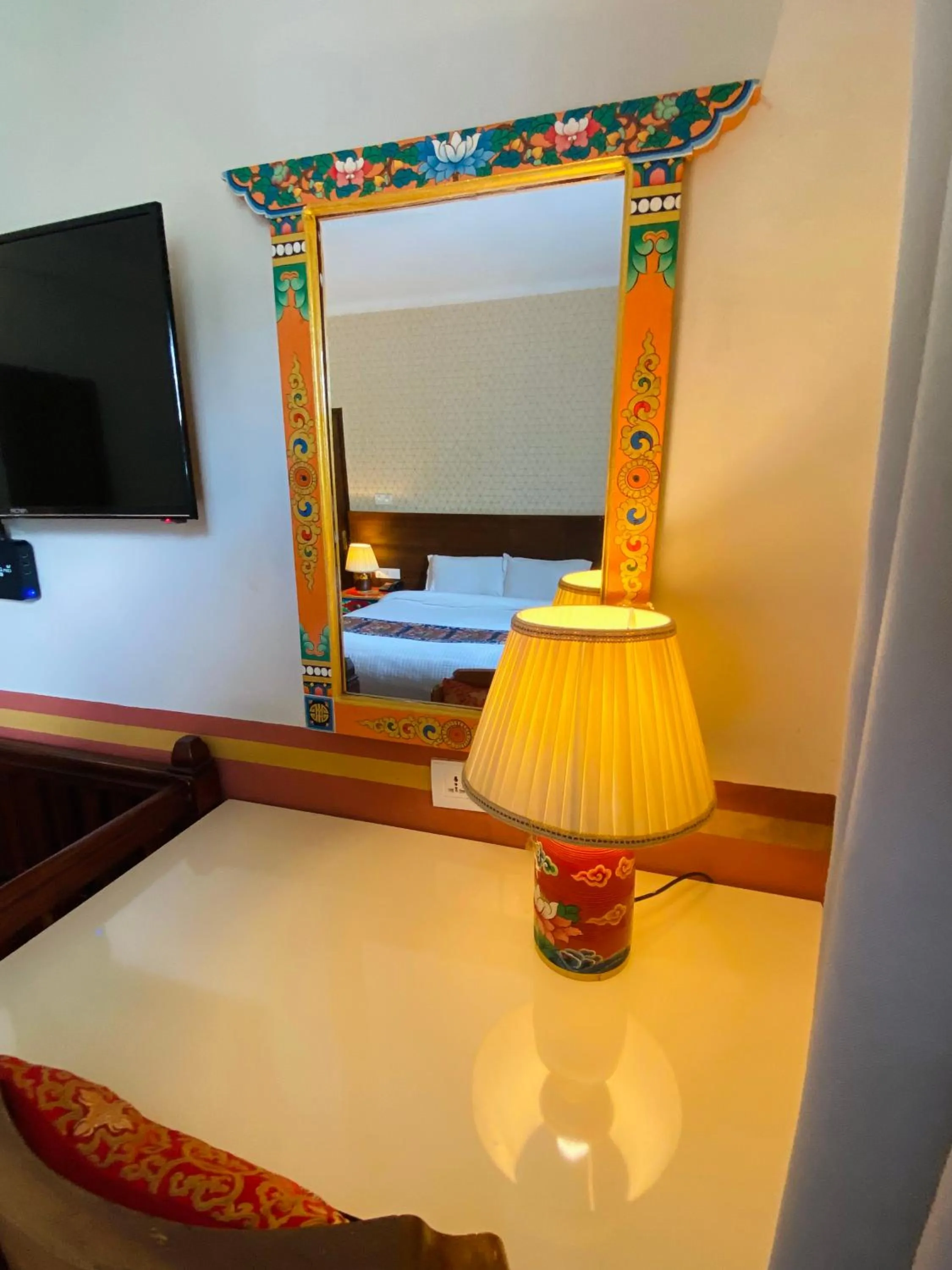 Bed in Three Jewels Boutique Hotel