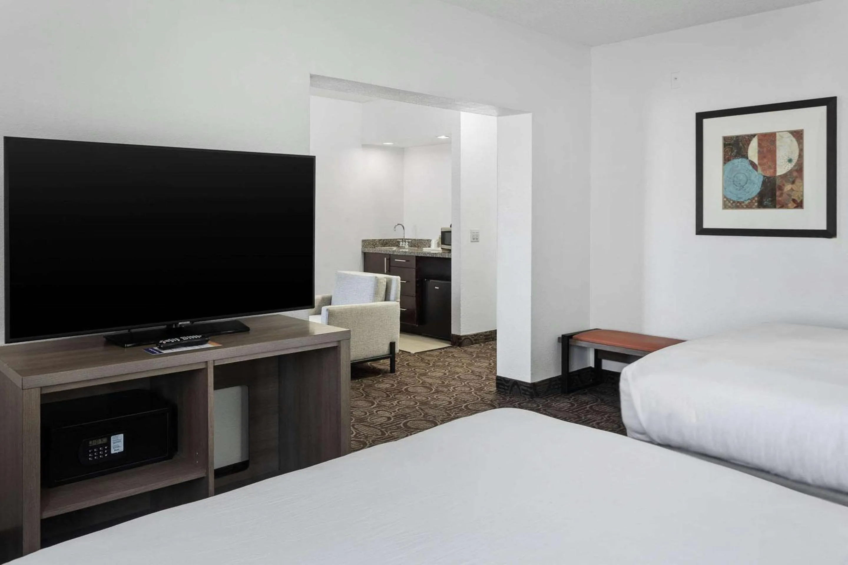 Bedroom, Bed in Comfort Inn Chandler - Phoenix South I-10