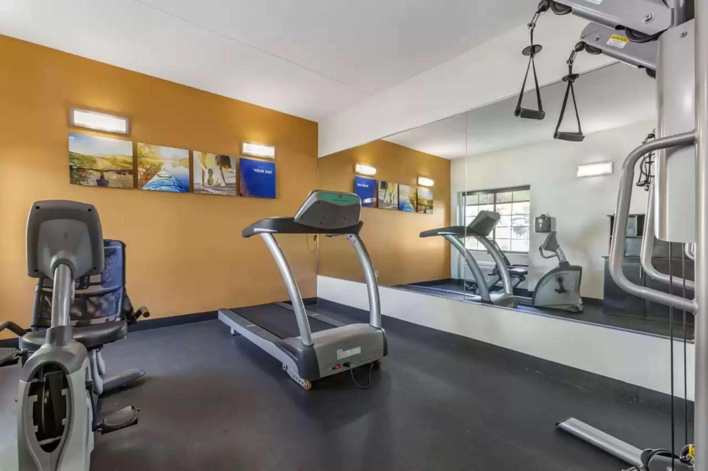 Fitness centre/facilities in Comfort Inn Chandler - Phoenix South I-10