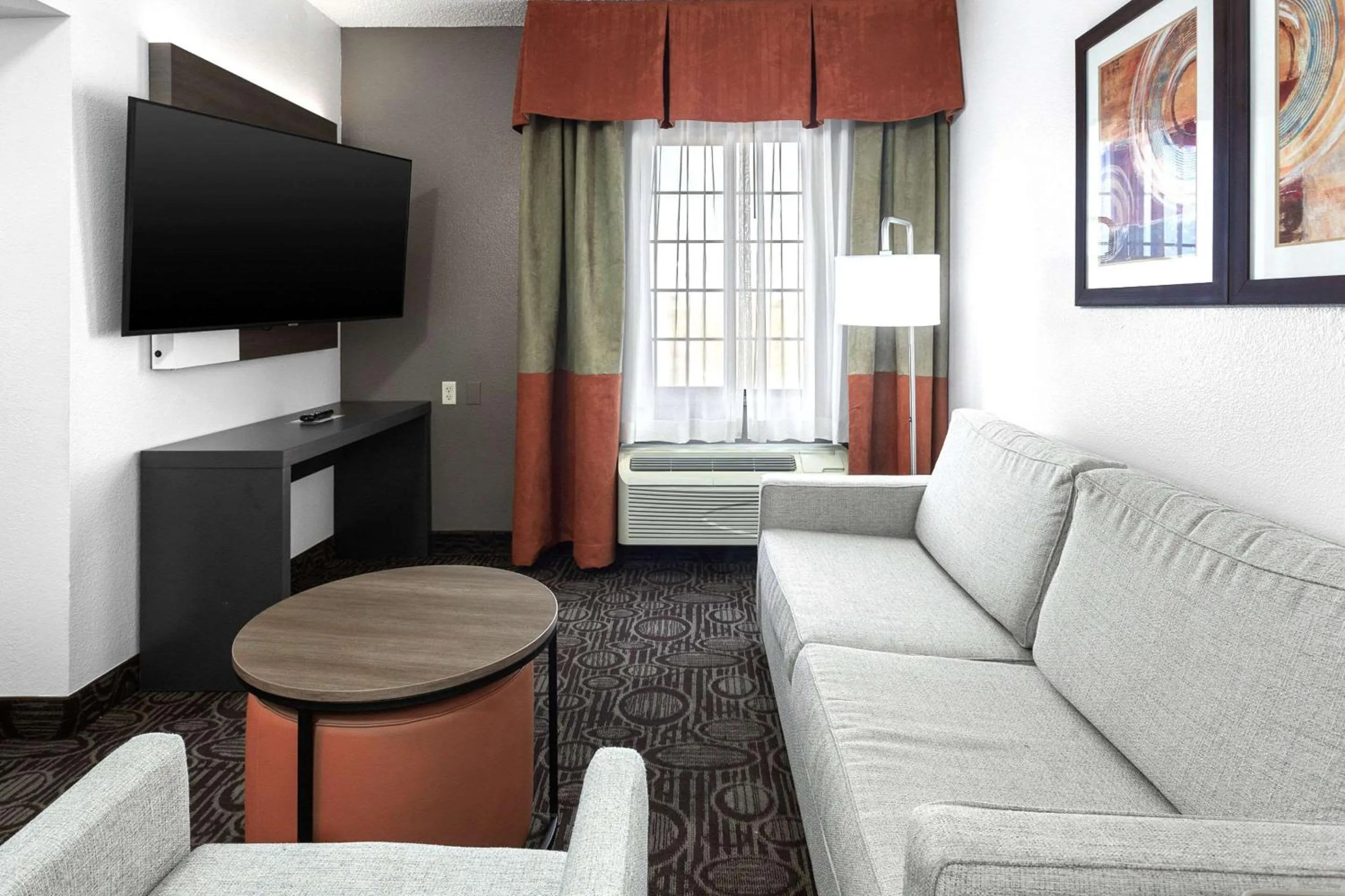 Bedroom in Comfort Inn Chandler - Phoenix South I-10