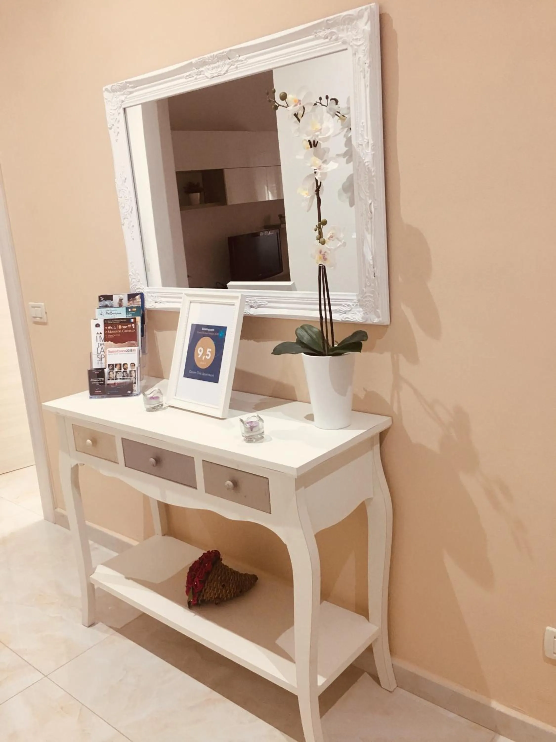 Queen Chic Apartment