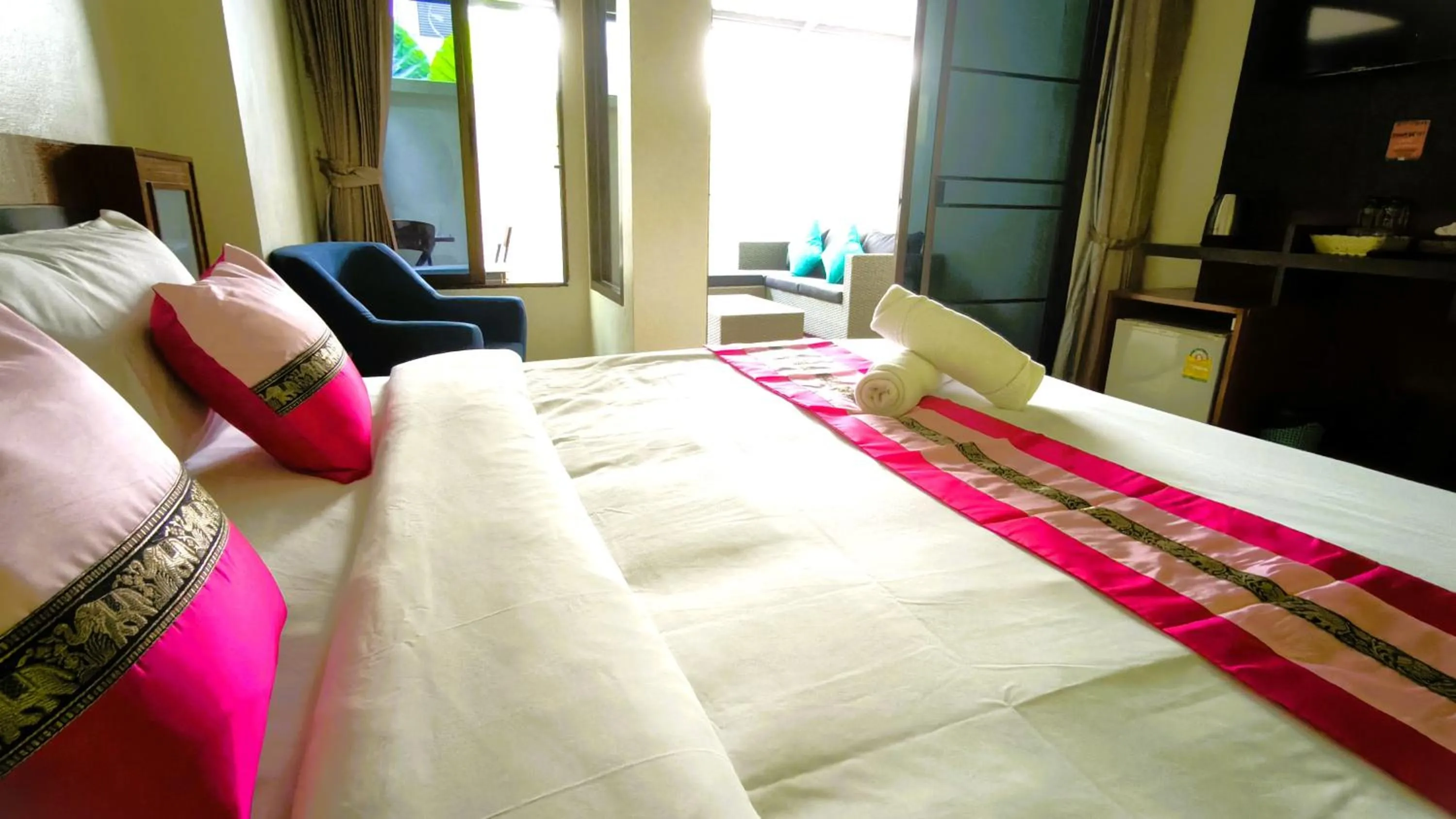 Bedroom, Bed in Lucky Buako Hotel Patong