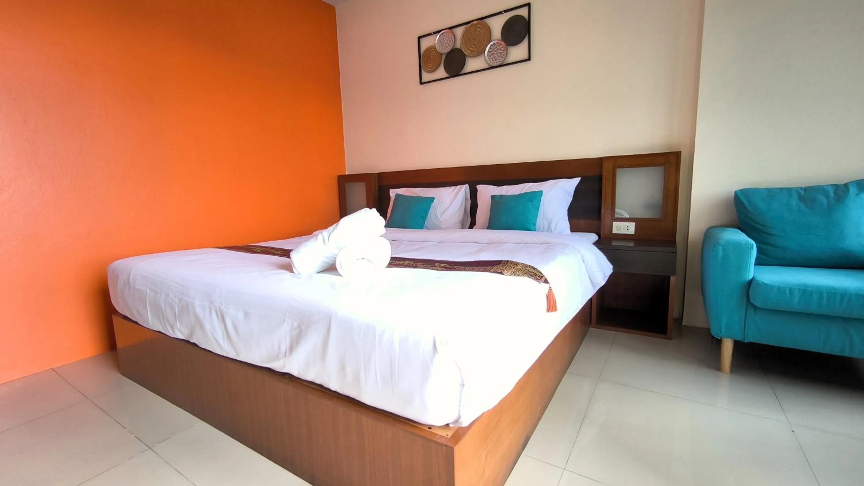 Bedroom, Bed in Lucky Buako Hotel Patong