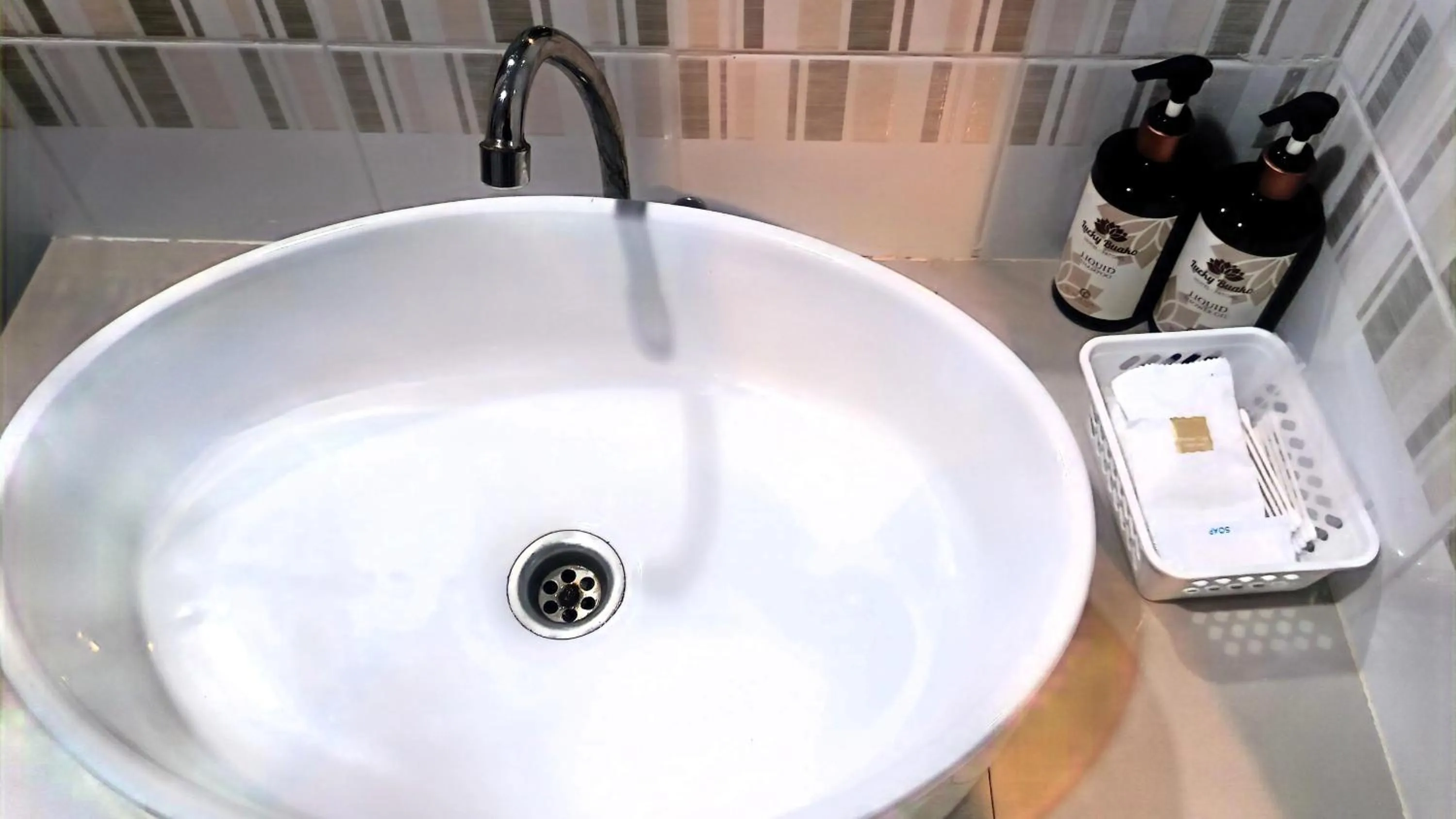 Bathroom in Lucky Buako Hotel Patong