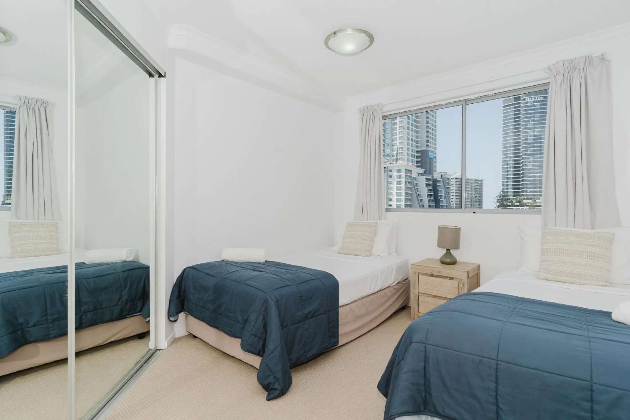 Bedroom, Bed in Trilogy Surfers Paradise