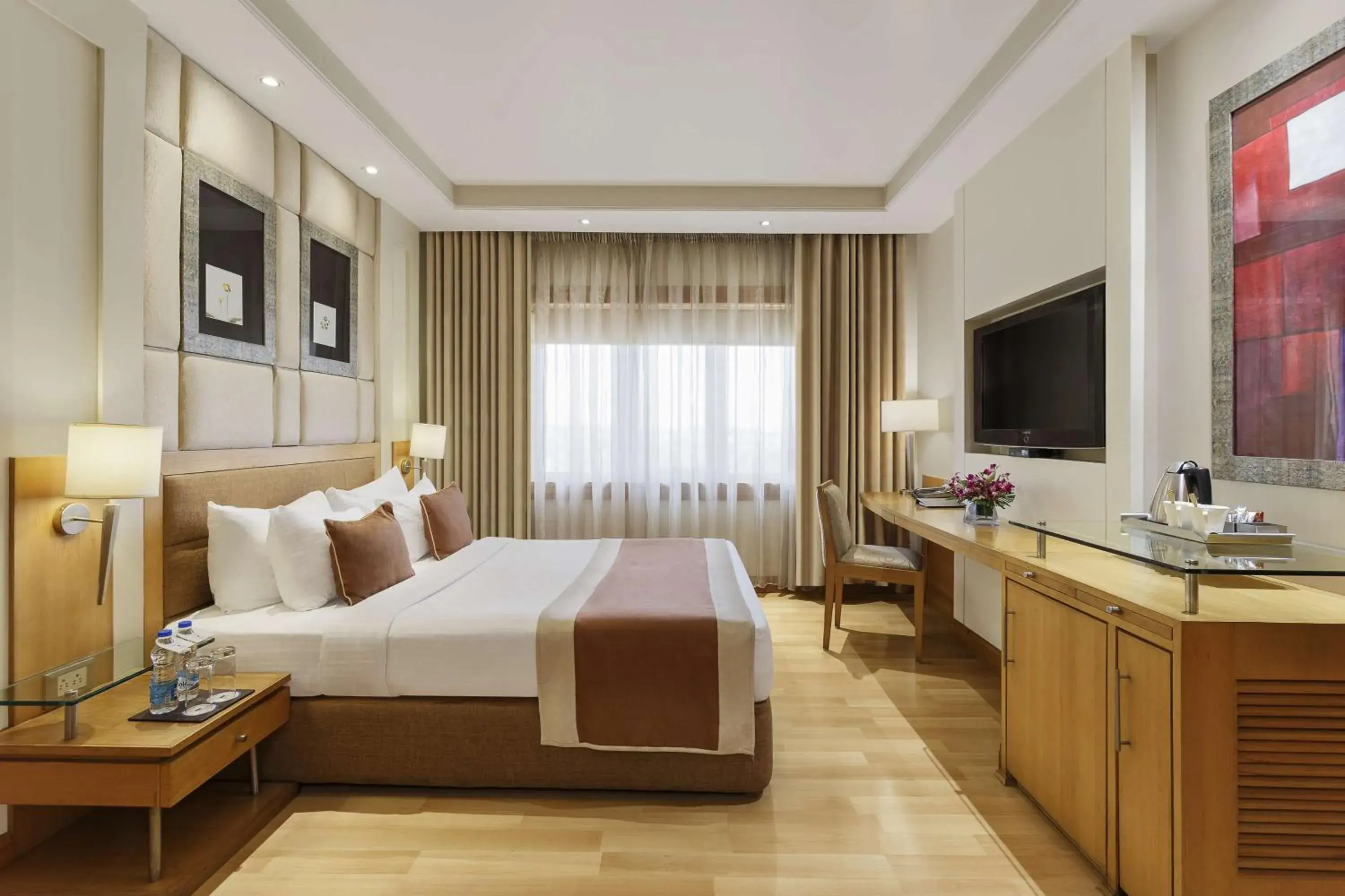 Club Regency Room With Railway Station Transfers - single occupancy in Park Plaza, Ludhiana Club Regency Room With Railway Station Transfers - single occupancy in Park Plaza, Ludhiana