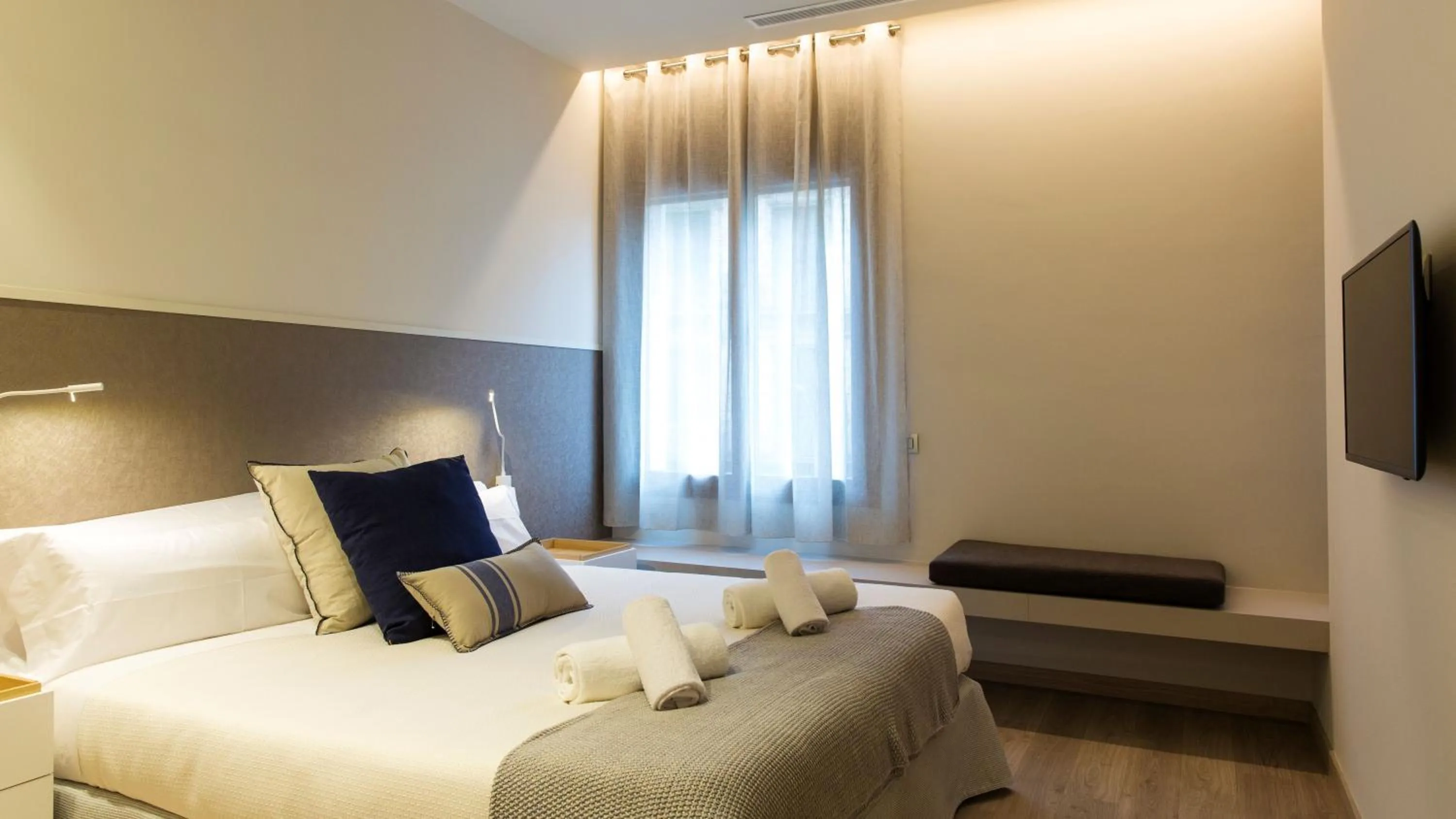 Bed in Fisa Rentals Ramblas Apartments