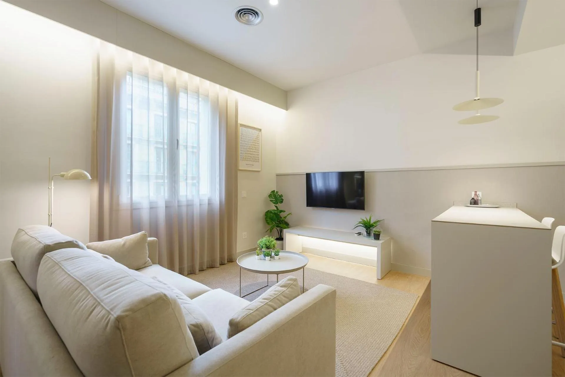 Living room in Fisa Rentals Ramblas Apartments
