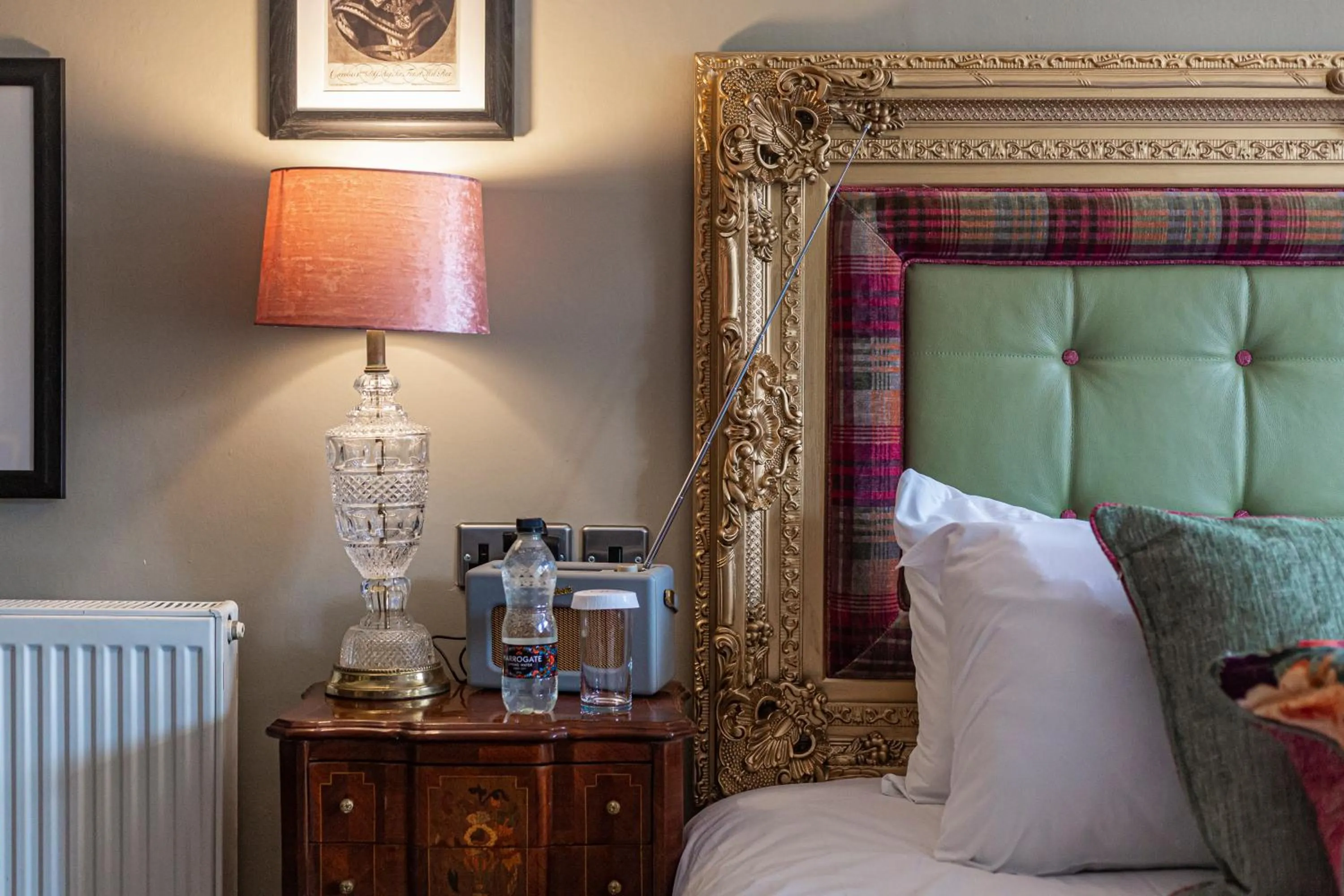 Bed in The Kings Arms and Royal Hotel, Godalming, Surrey - The Coaching Inn Group