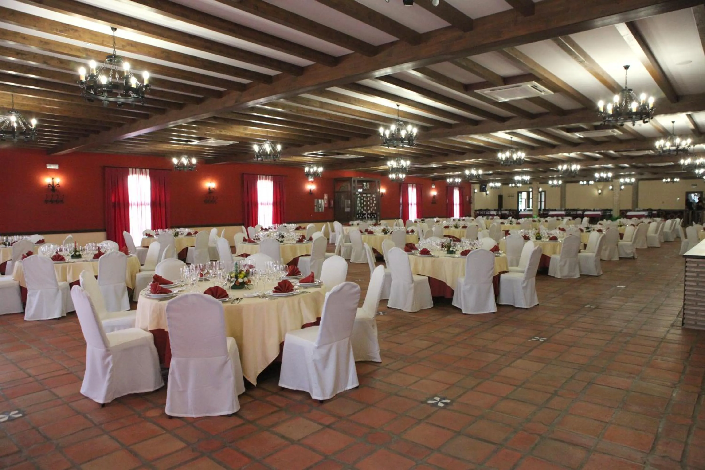 Restaurant/places to eat in Hotel Rural Romero Torres