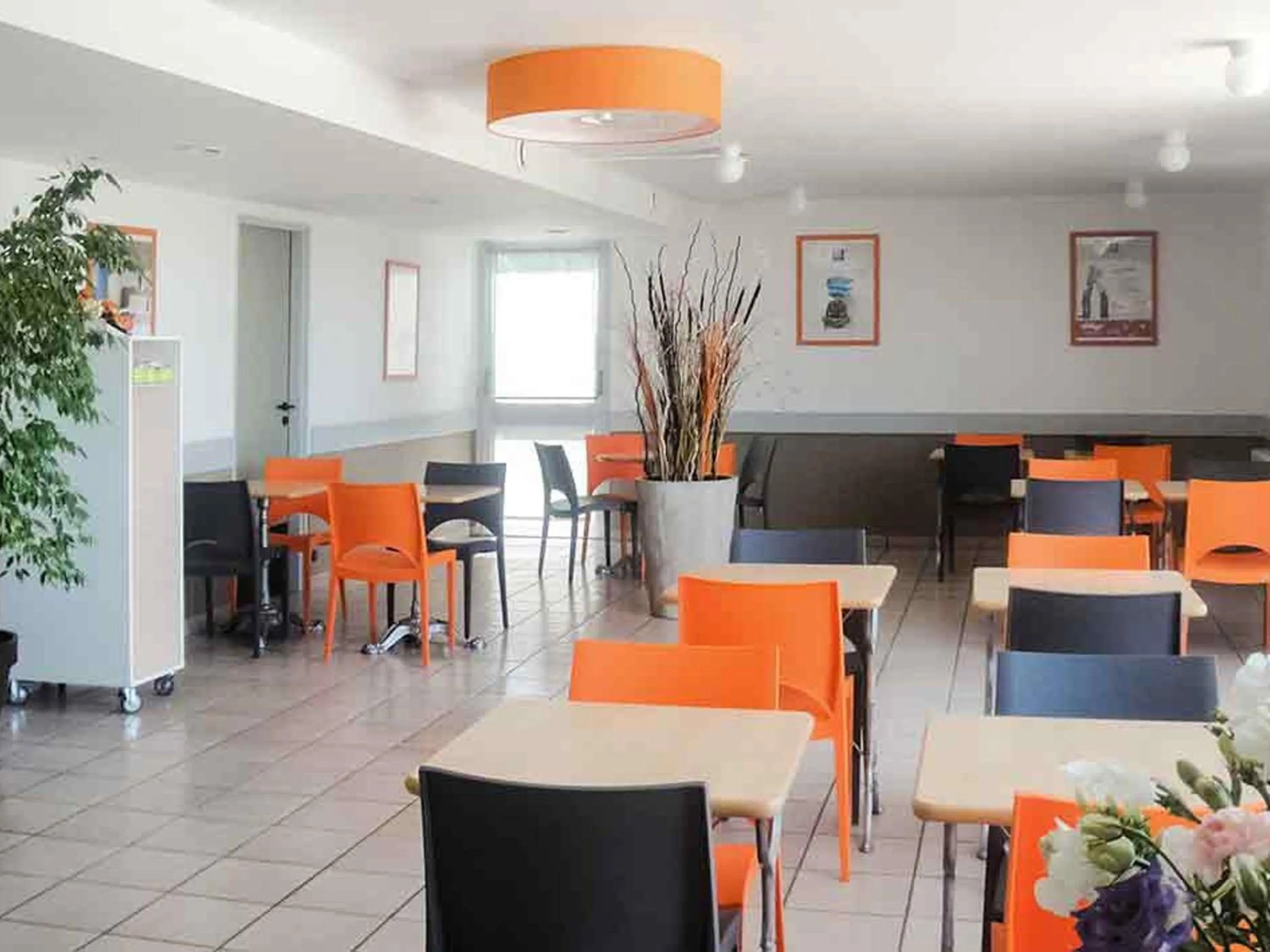 Property building in ibis budget Châtellerault Nord